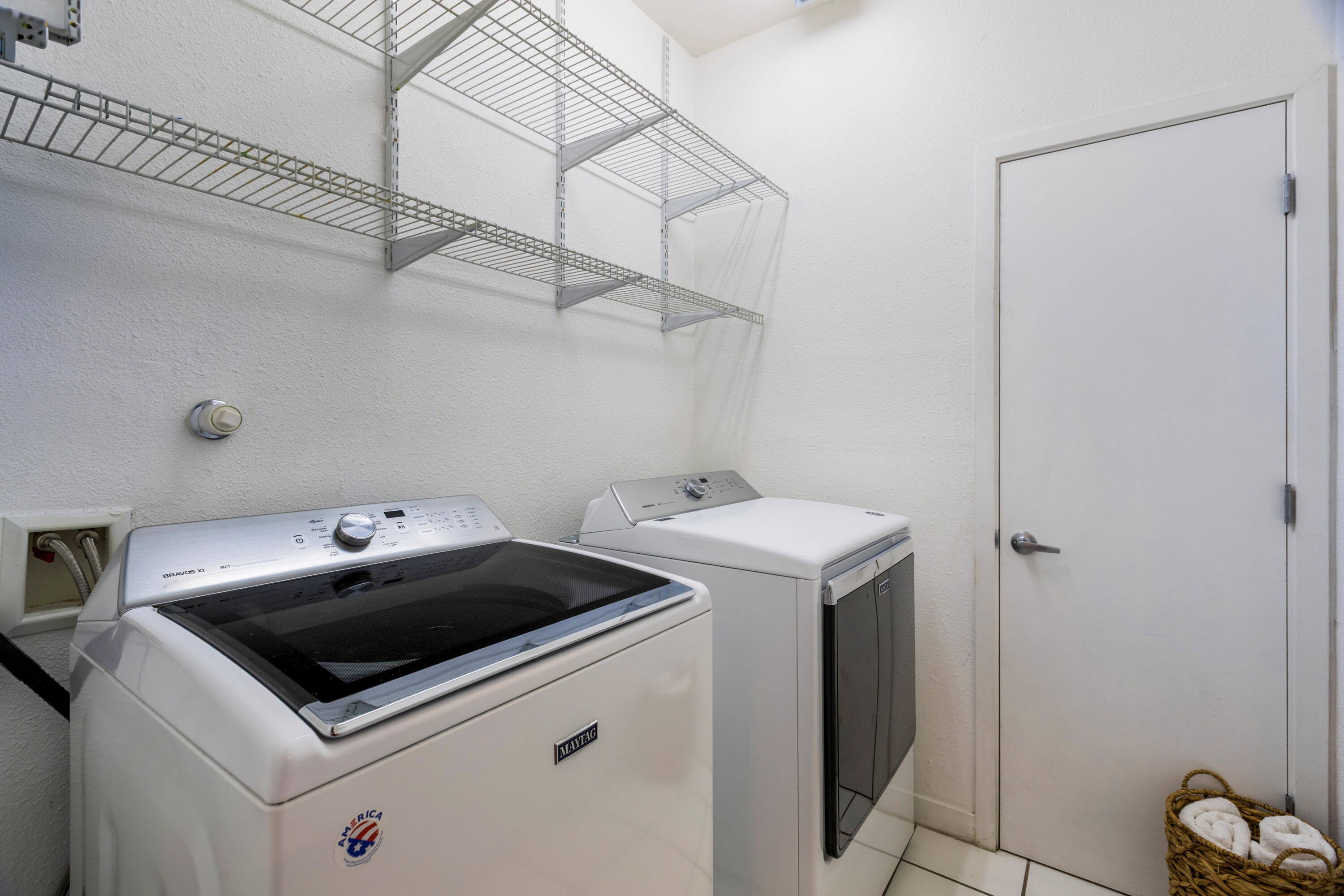 201 Aliso Drive SE APT 9