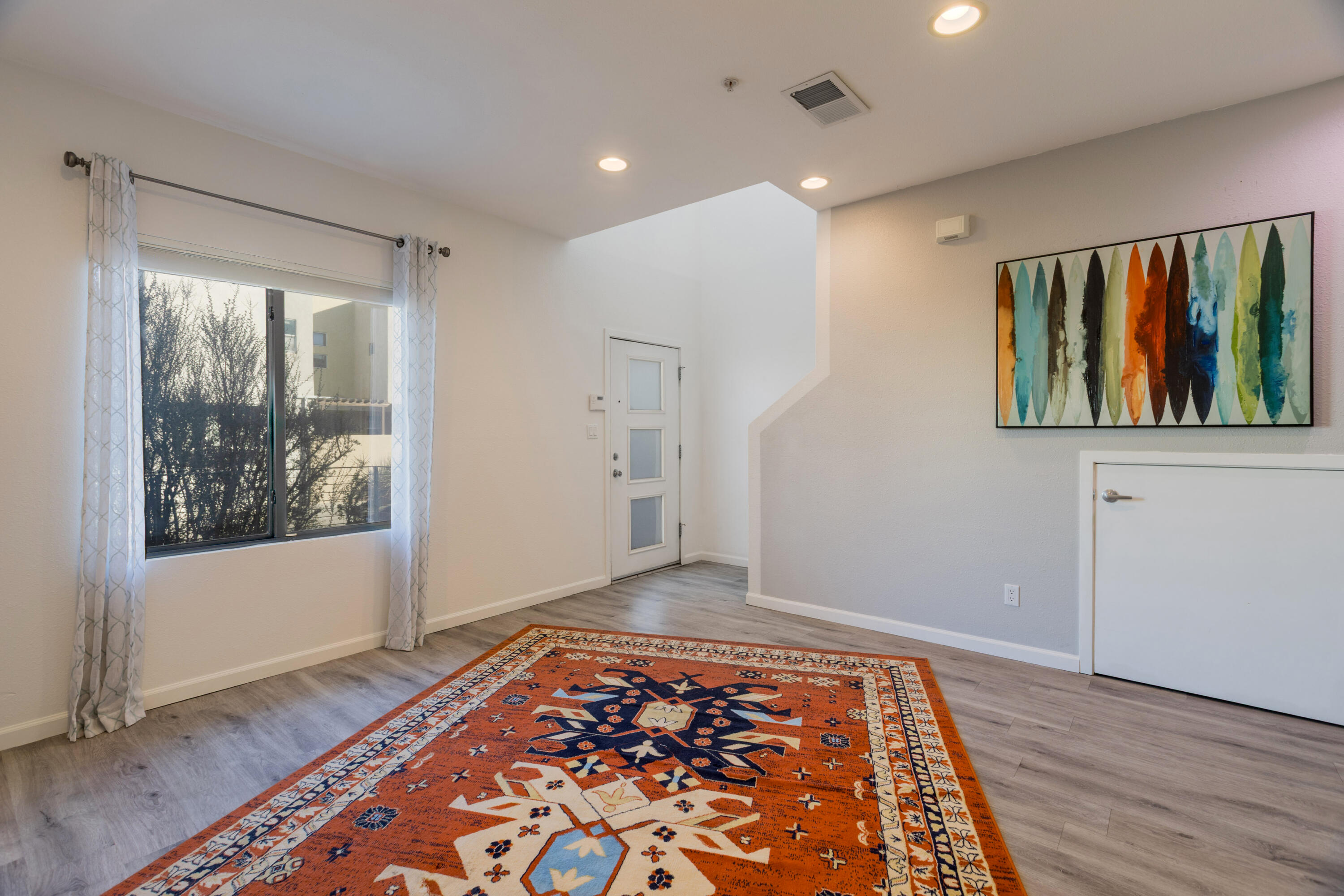 201 Aliso Drive SE APT 9