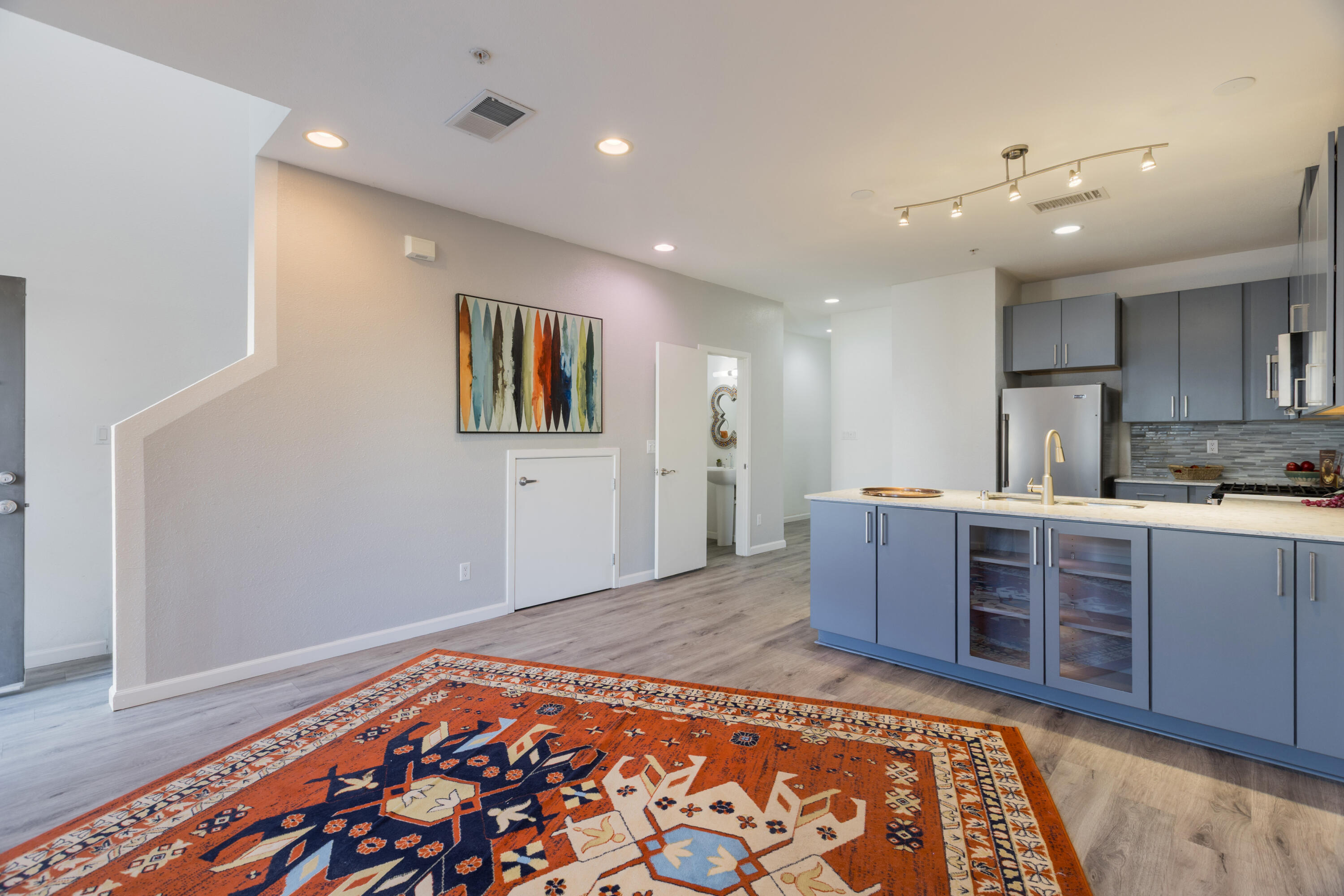 201 Aliso Drive SE APT 9