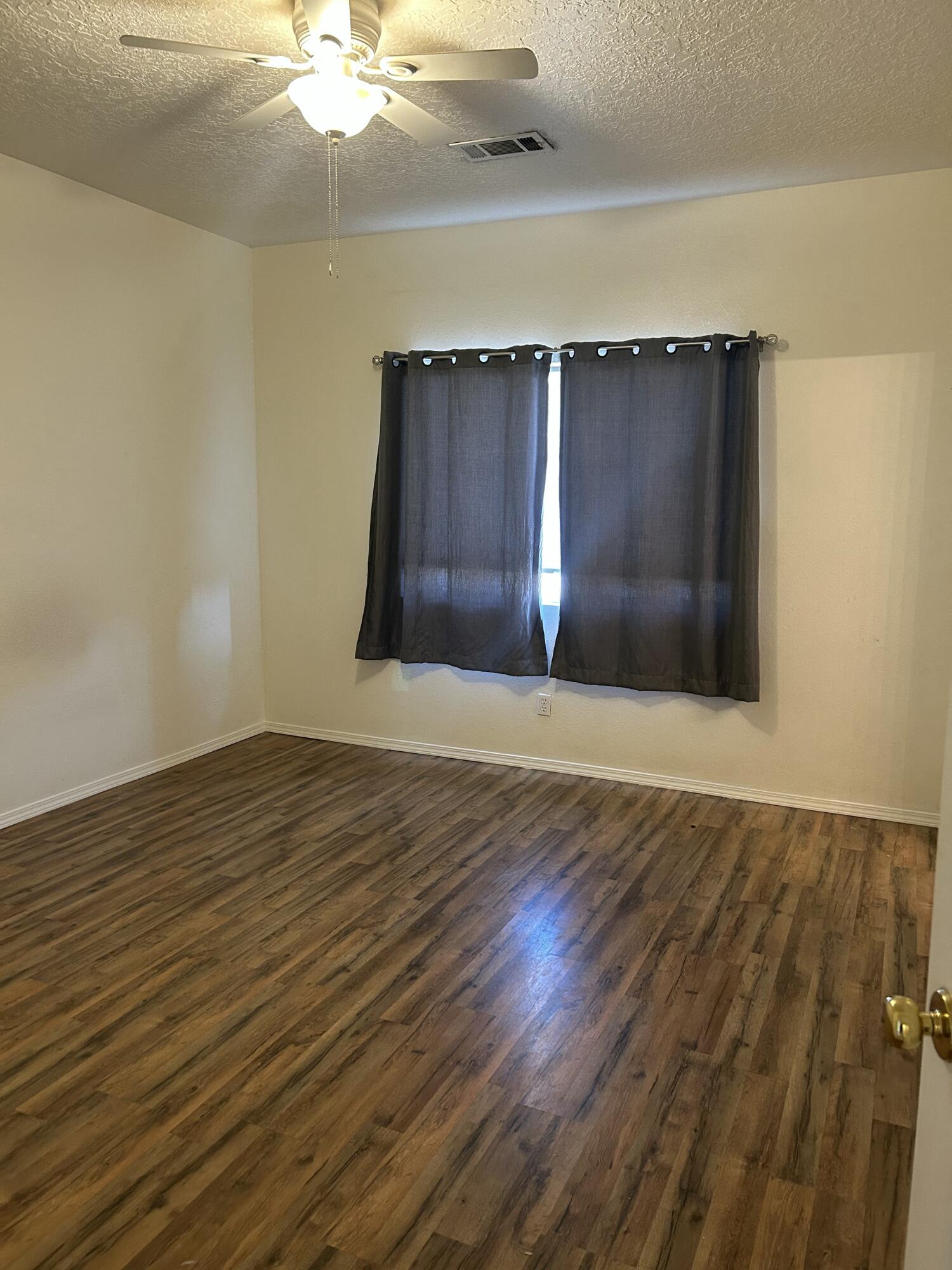 6900 Rancho Vista Place NE