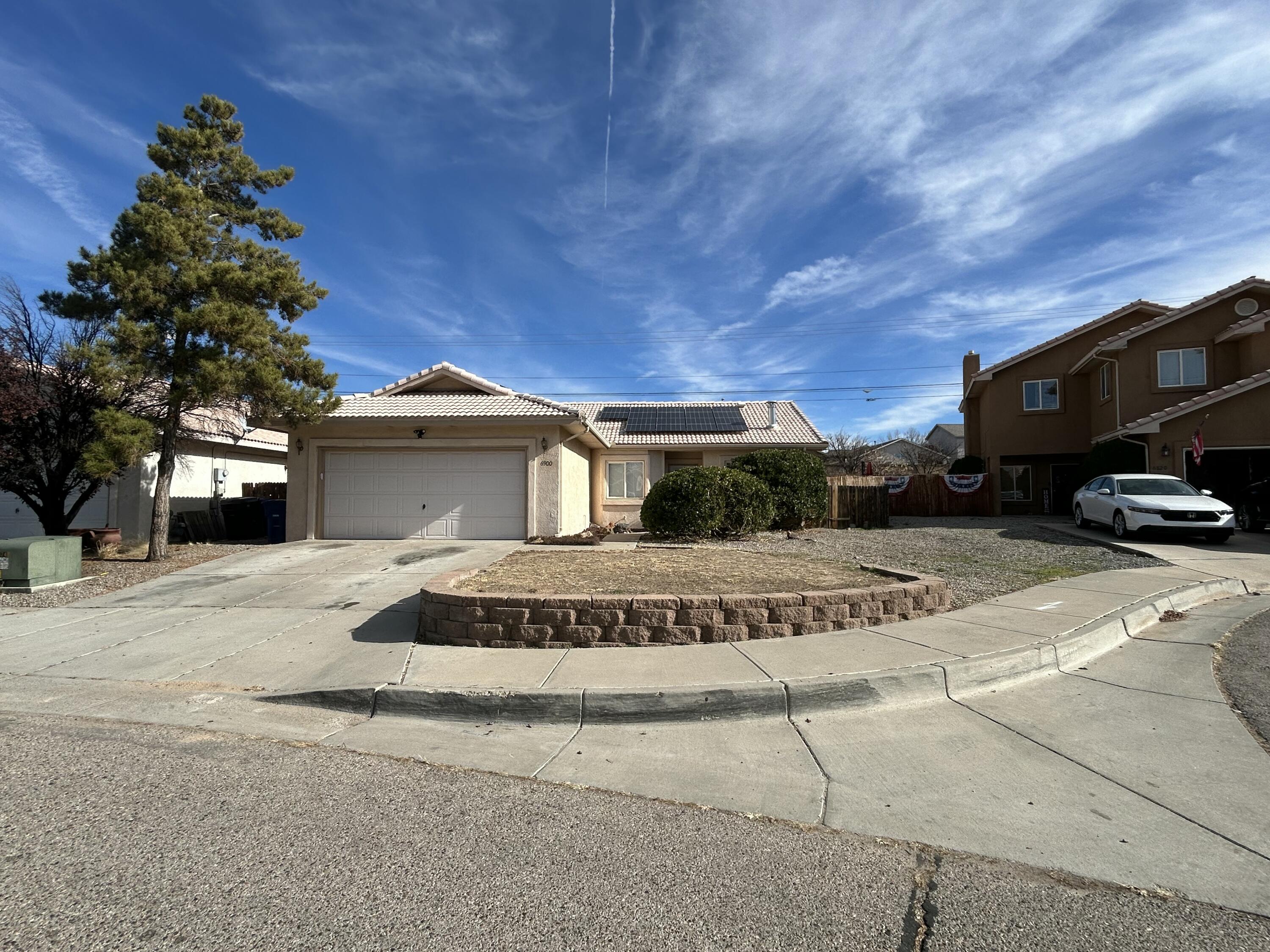 6900 Rancho Vista Place NE