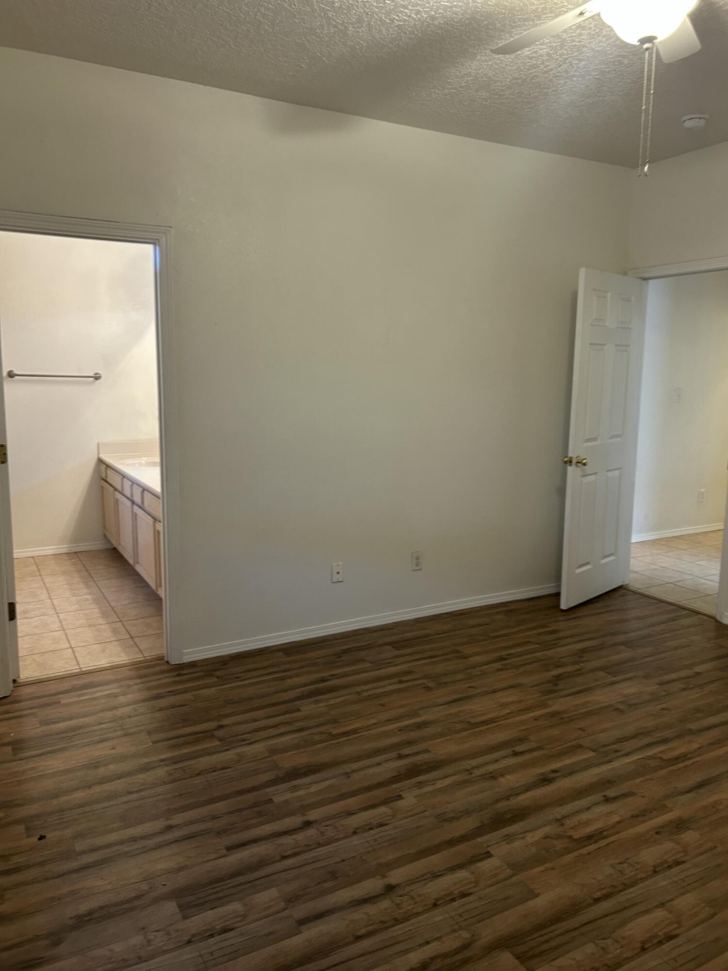 6900 Rancho Vista Place NE