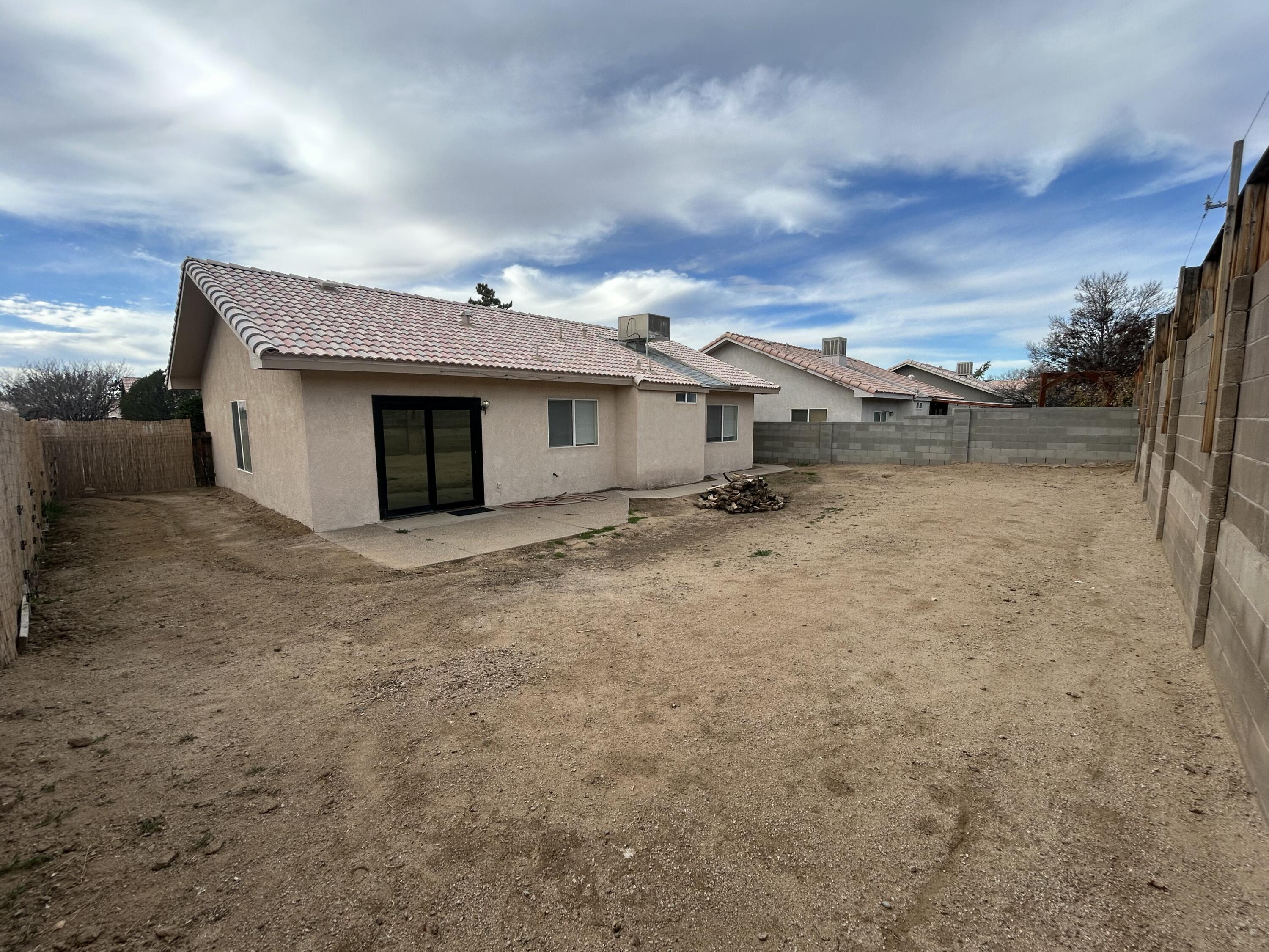 6900 Rancho Vista Place NE