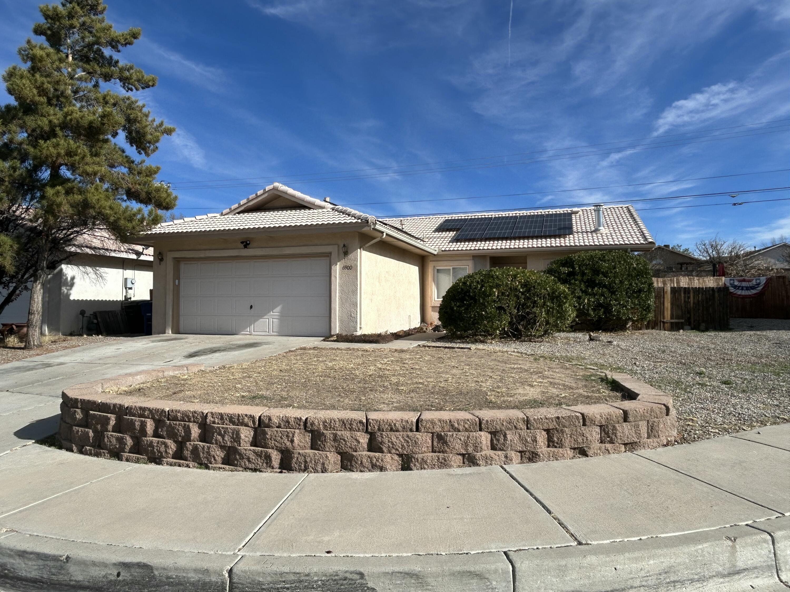 6900 Rancho Vista Place NE