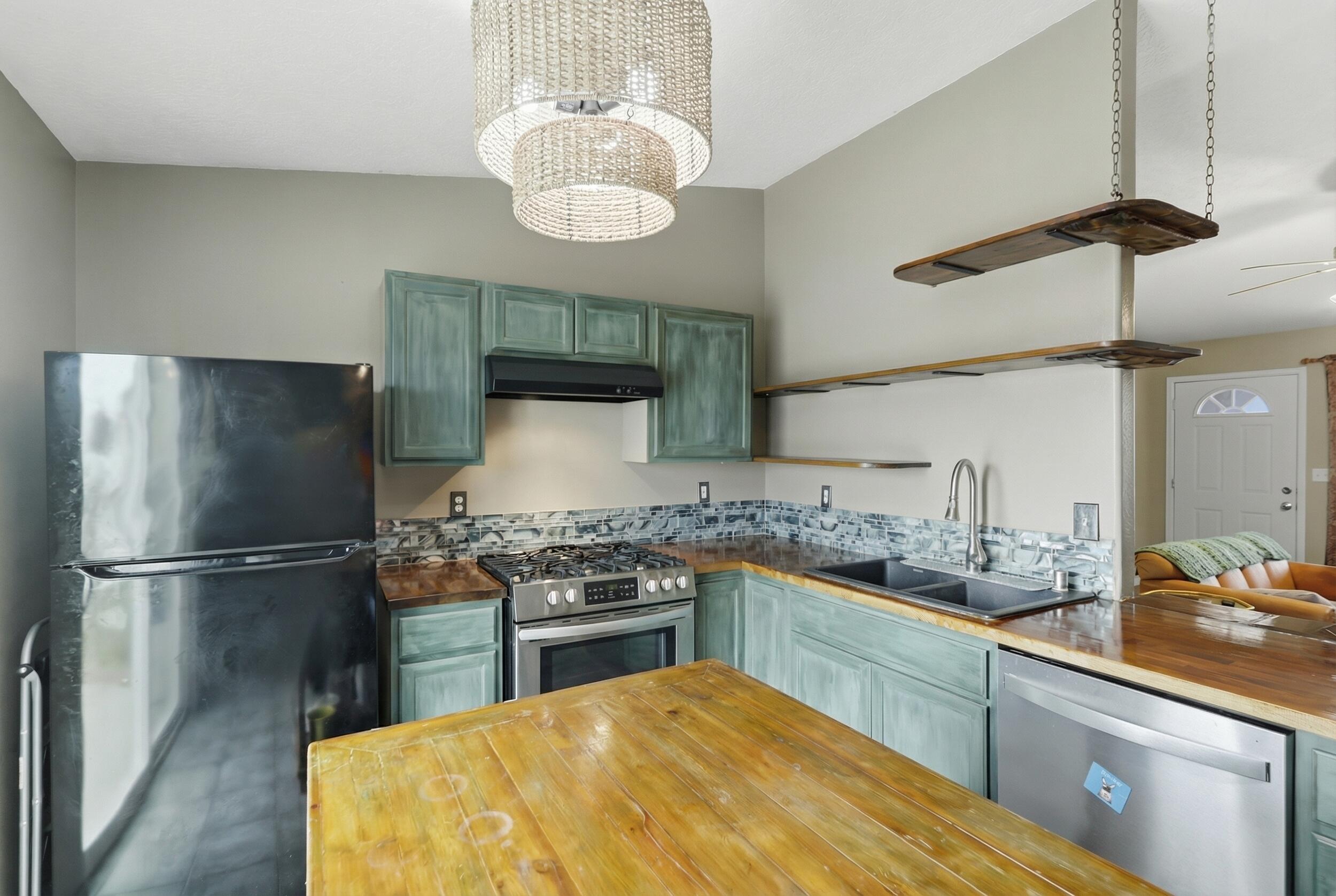 11 El Tigre Drive