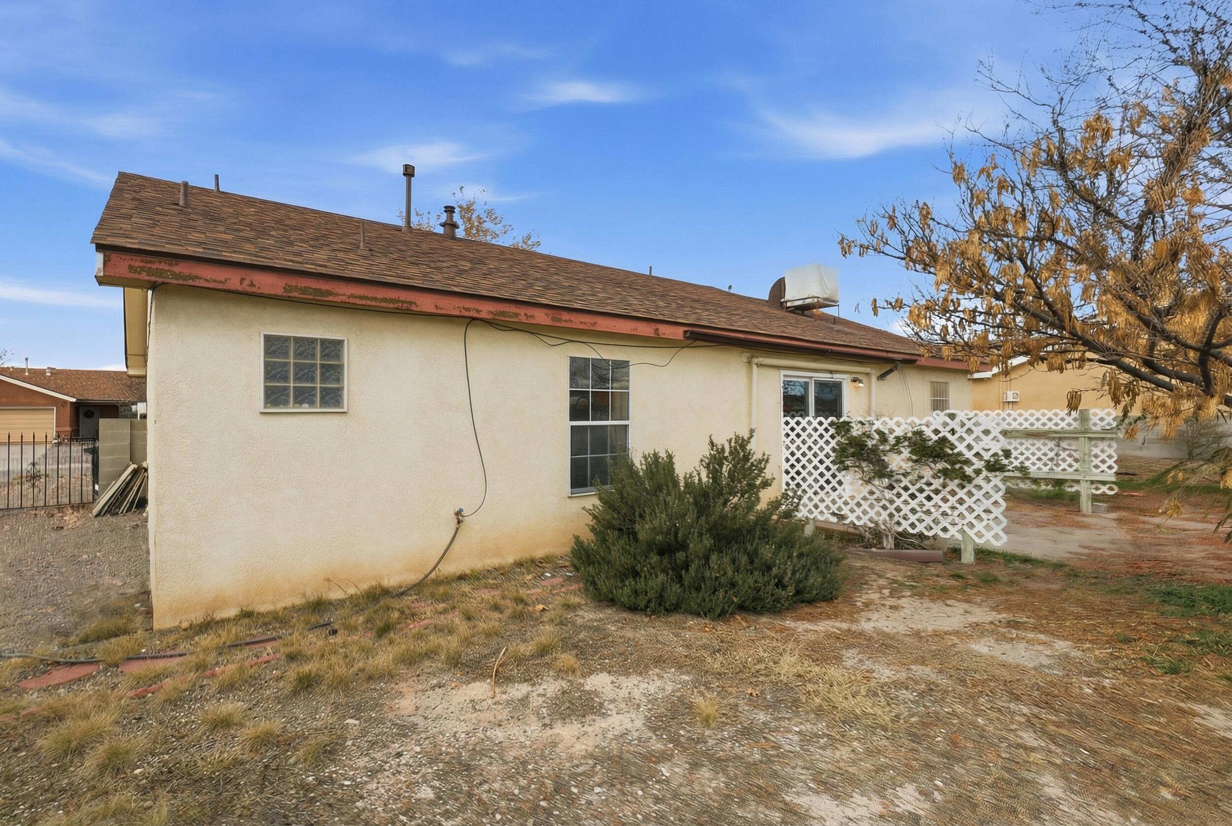 11 El Tigre Drive