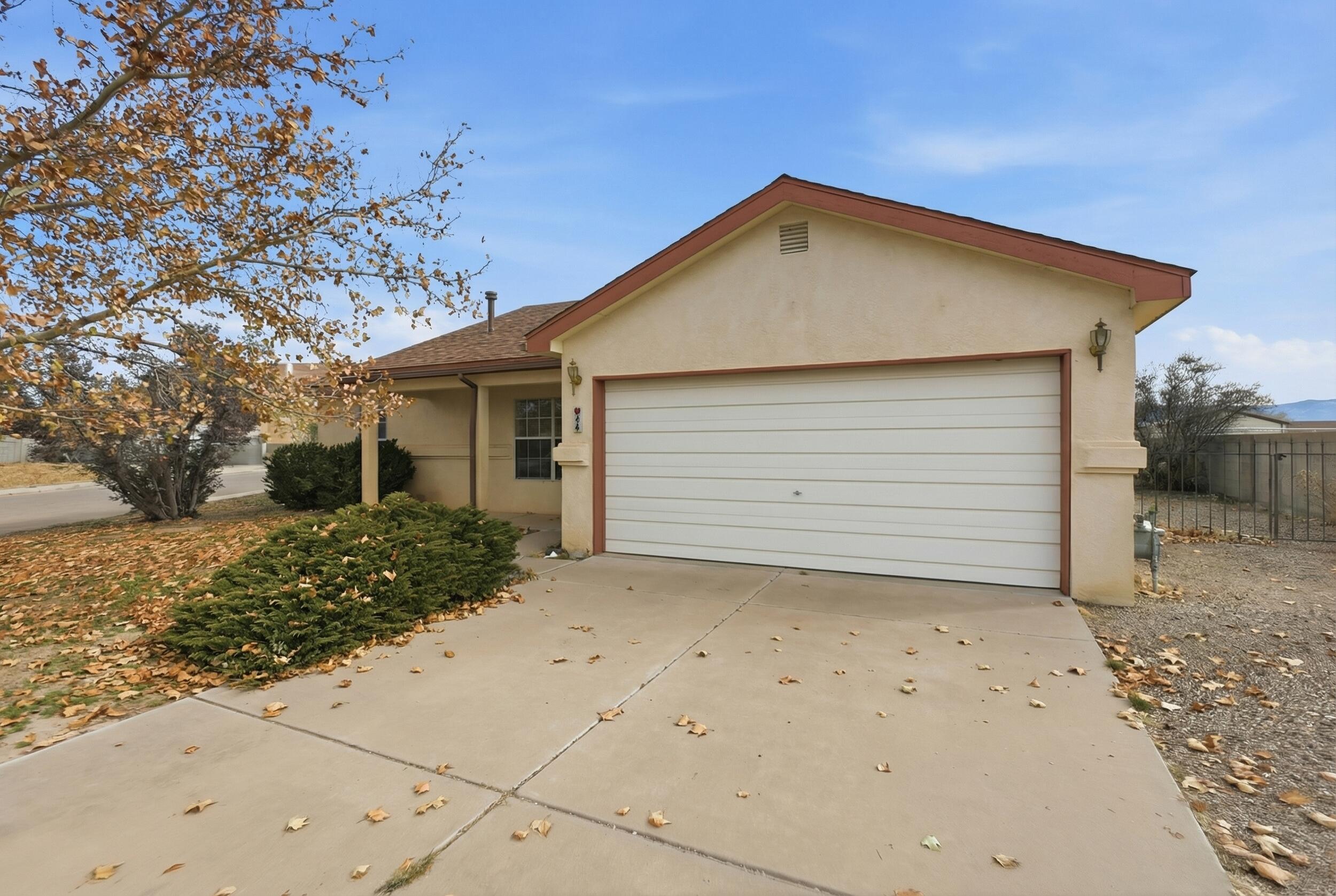 11 El Tigre Drive