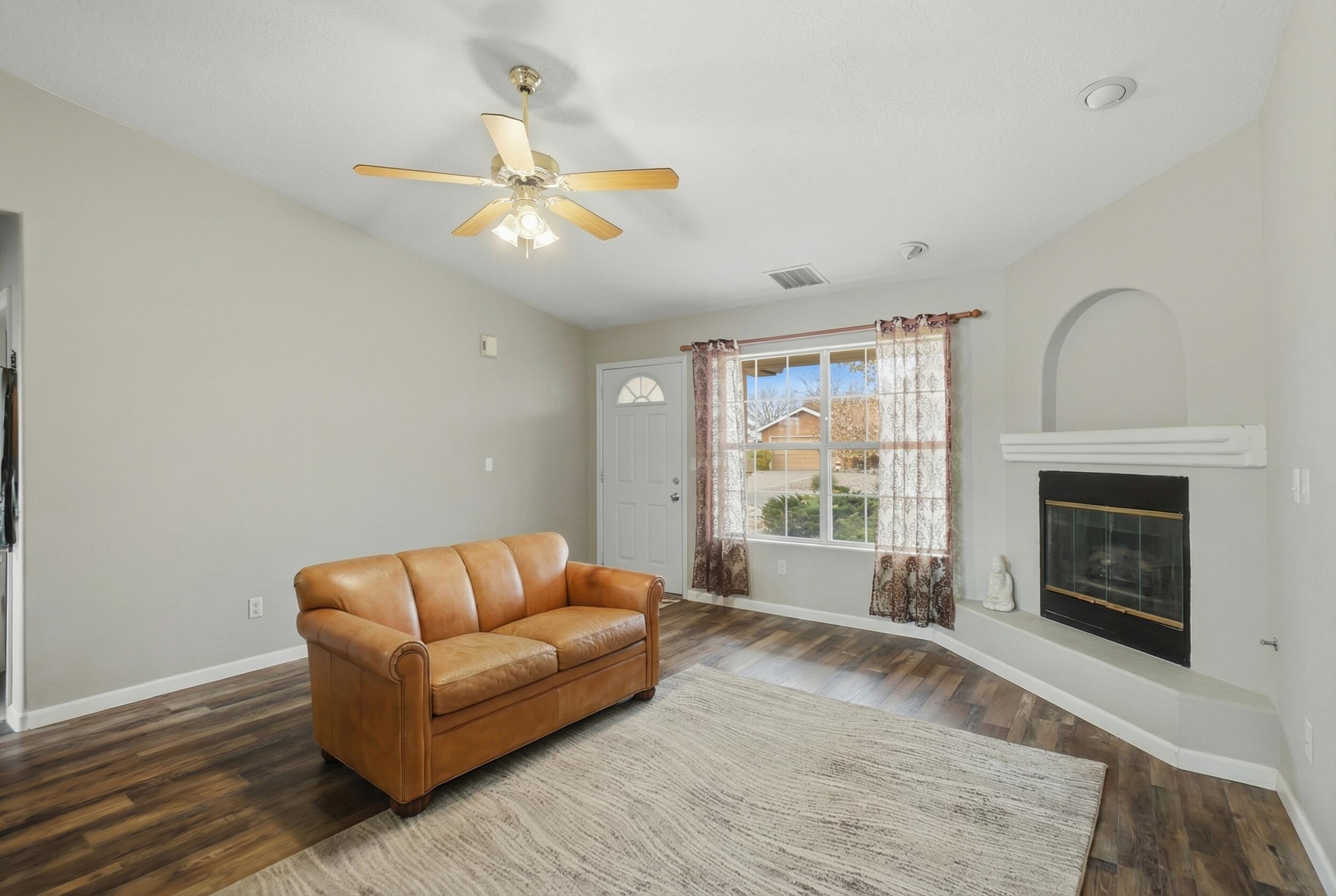 11 El Tigre Drive