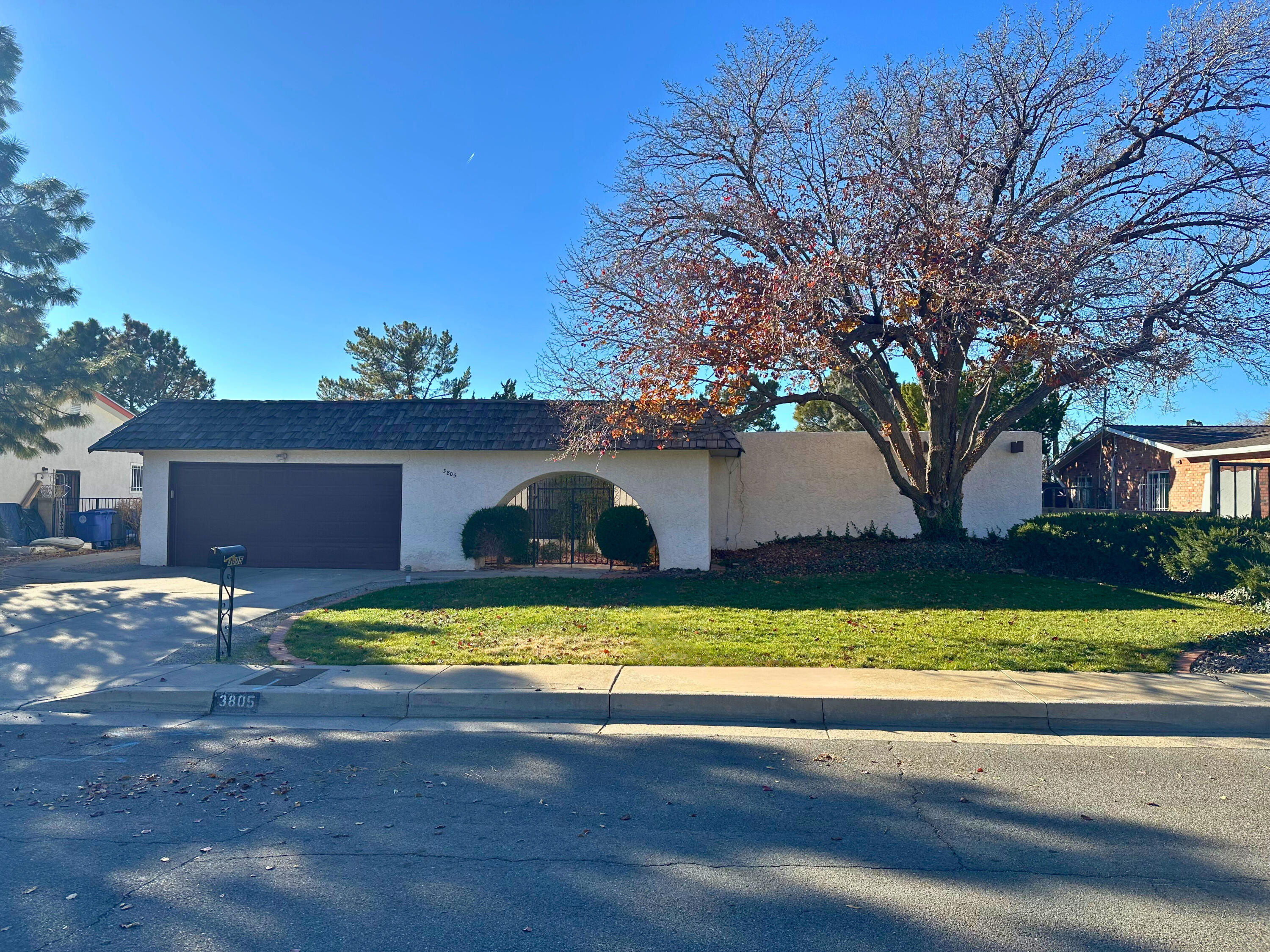 3805 Camino Don Diego NE