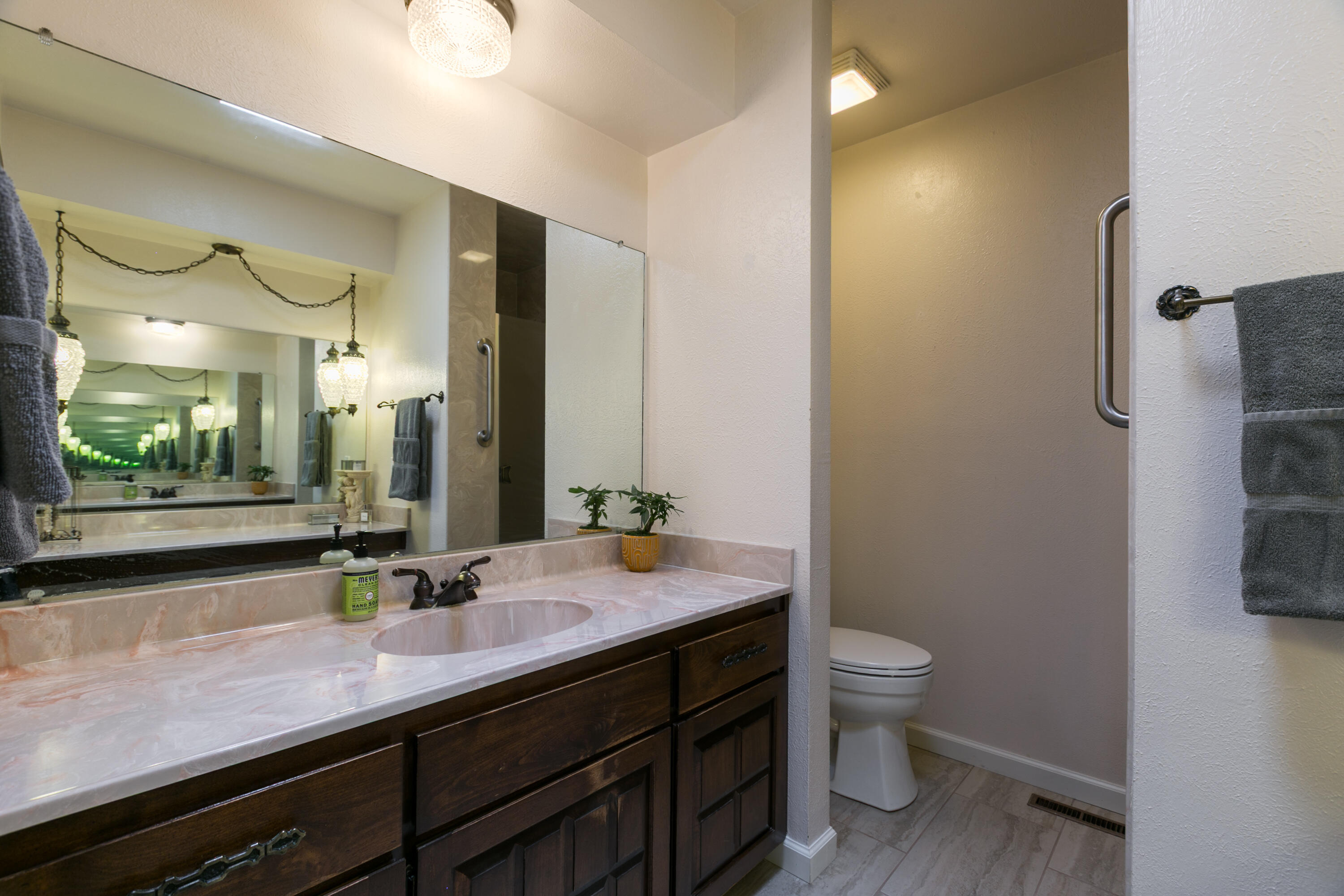 3805 Camino Don Diego NE