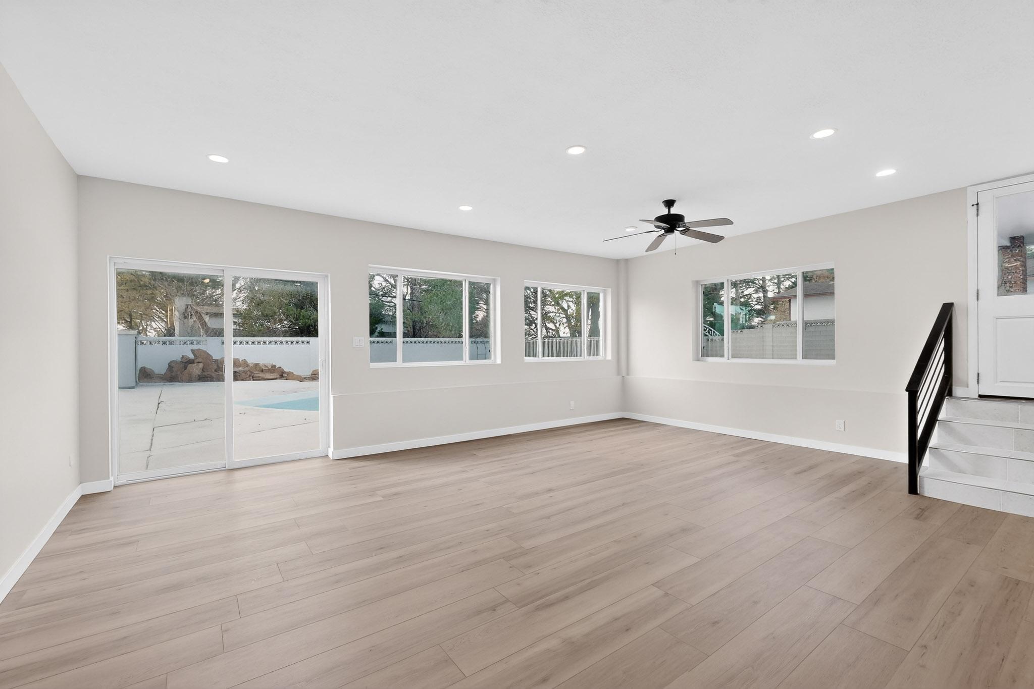 4713 Huntington Drive NE