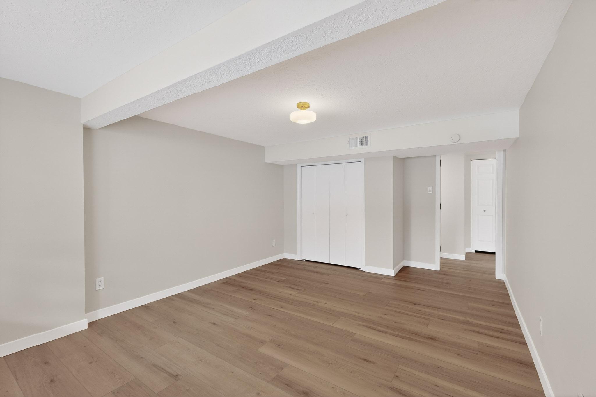 4713 Huntington Drive NE