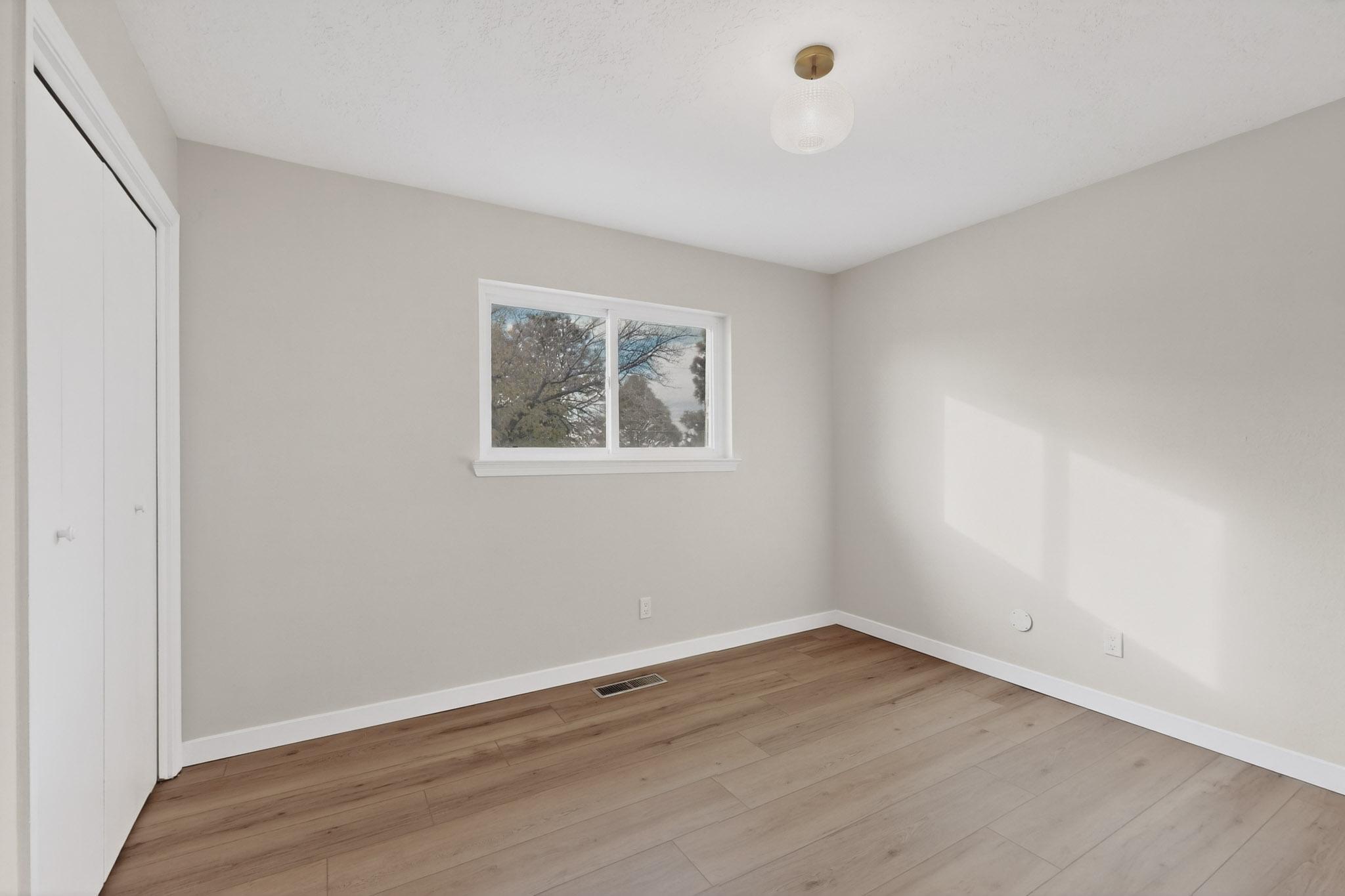 4713 Huntington Drive NE