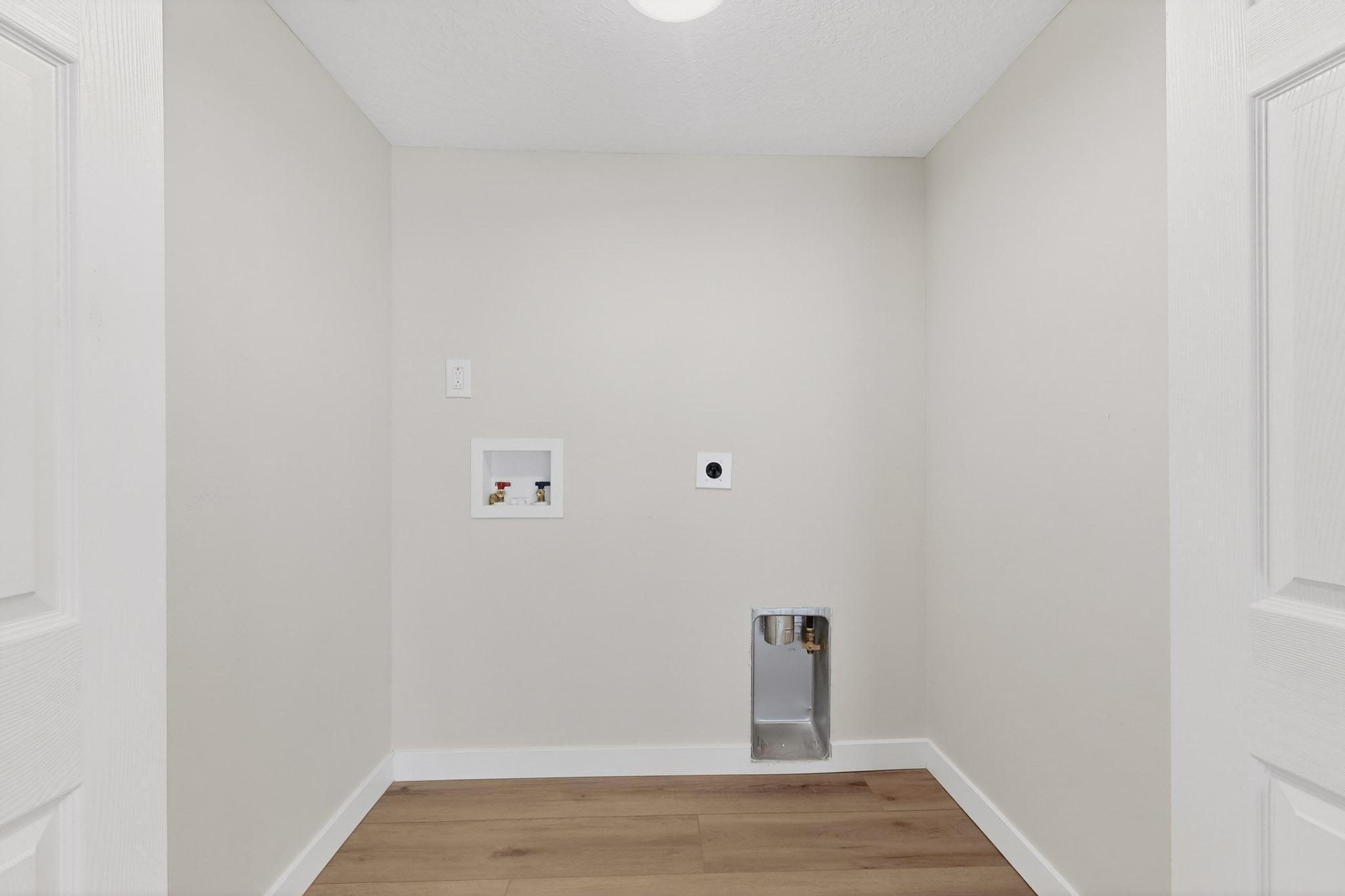 4713 Huntington Drive NE