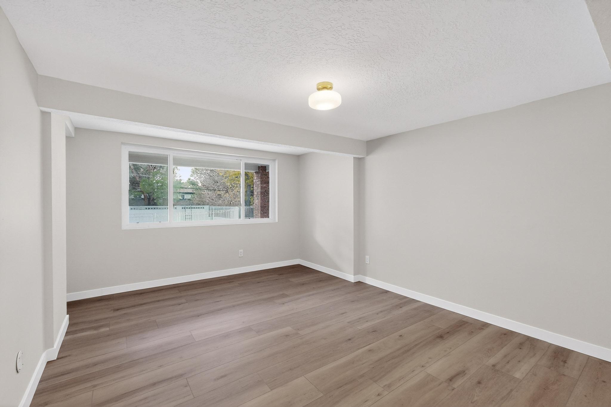 4713 Huntington Drive NE