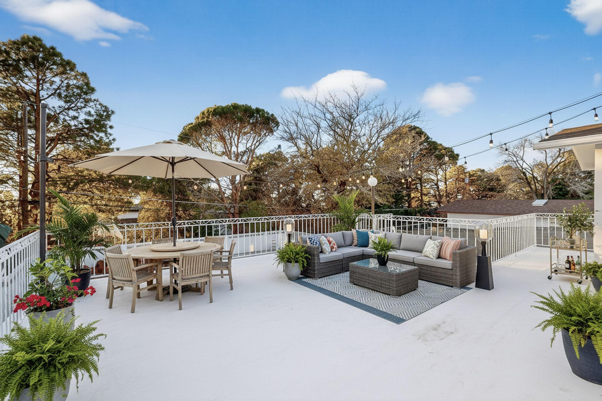 4713 Huntington Drive NE