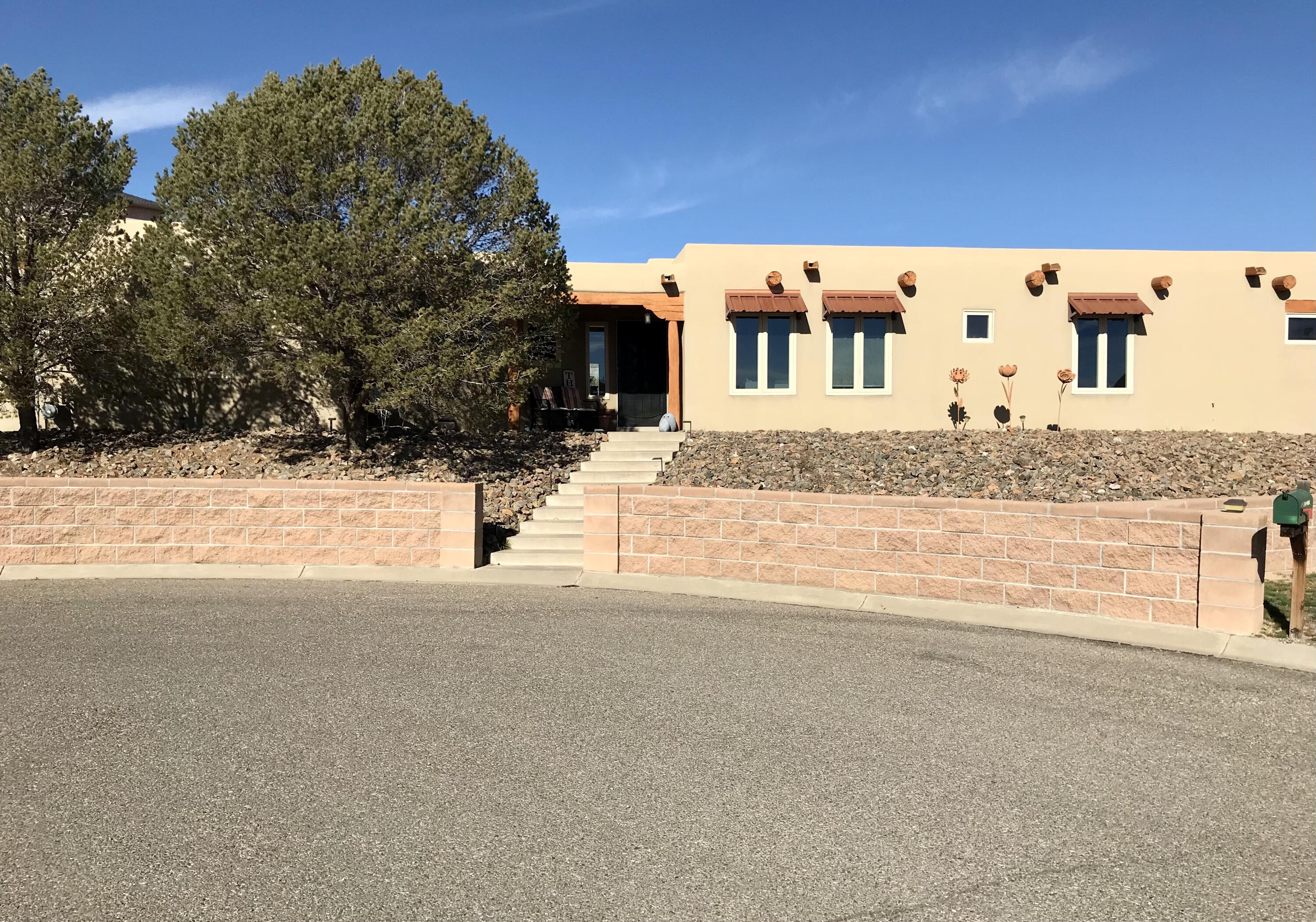 1290 Mesa Ridge Drive SW