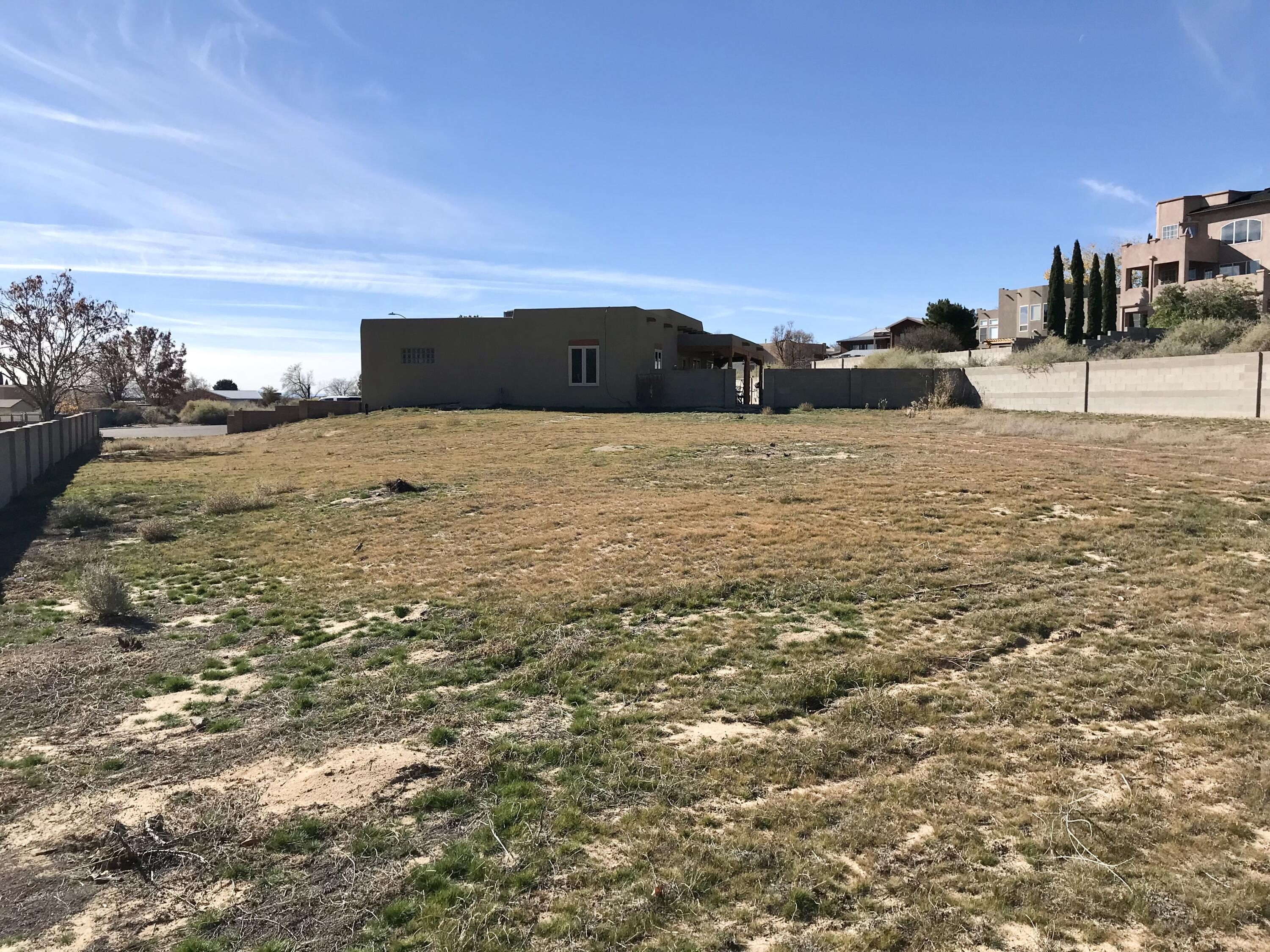 1290 Mesa Ridge Drive SW