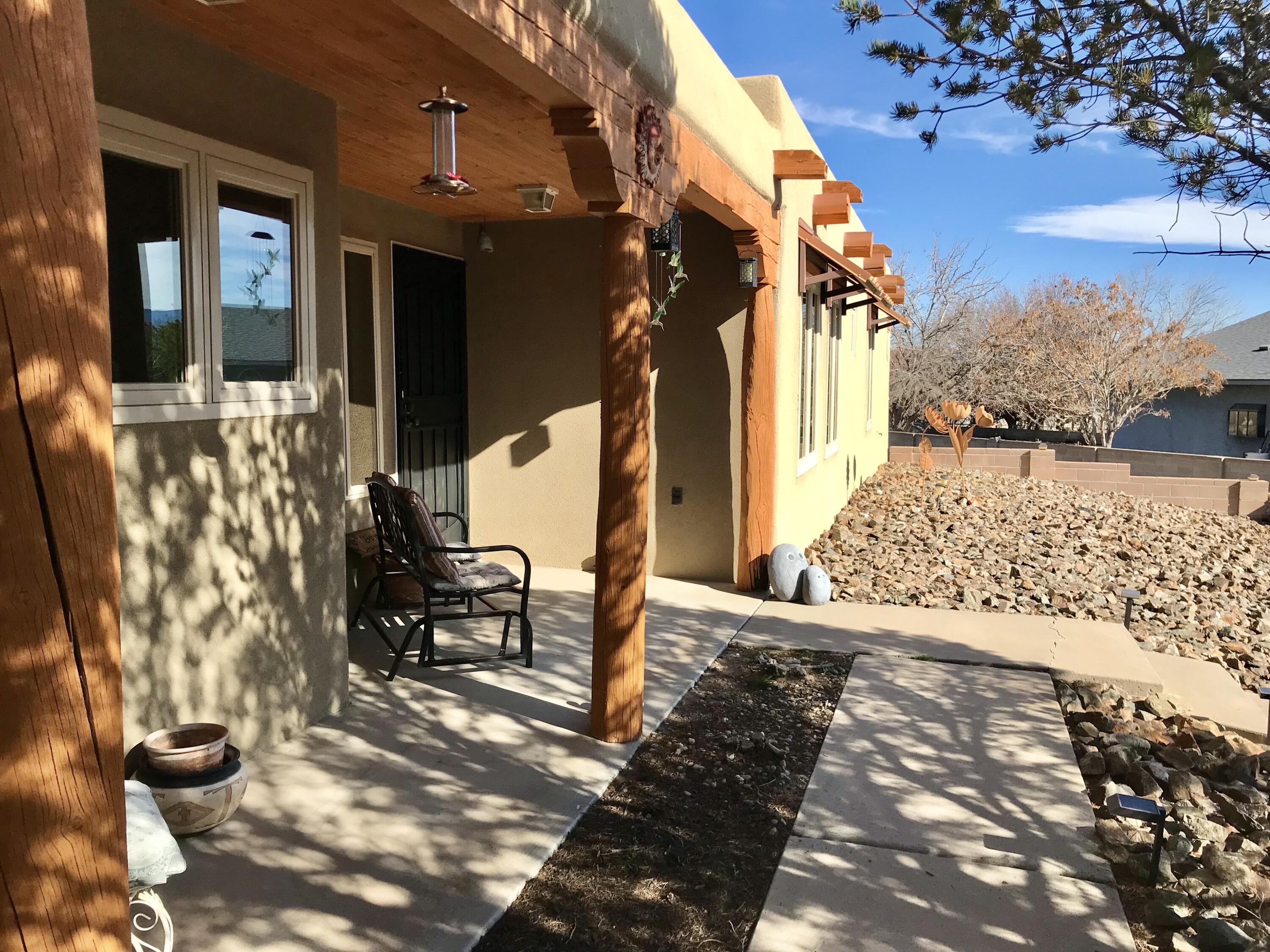 1290 Mesa Ridge Drive SW