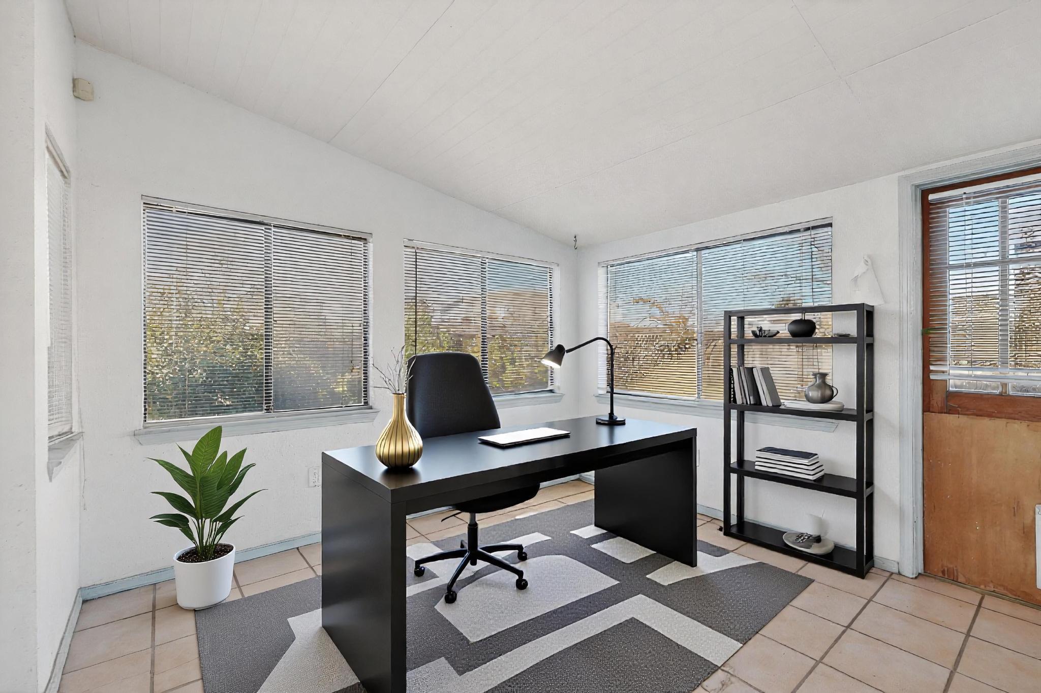 4729 S Plume Road NW