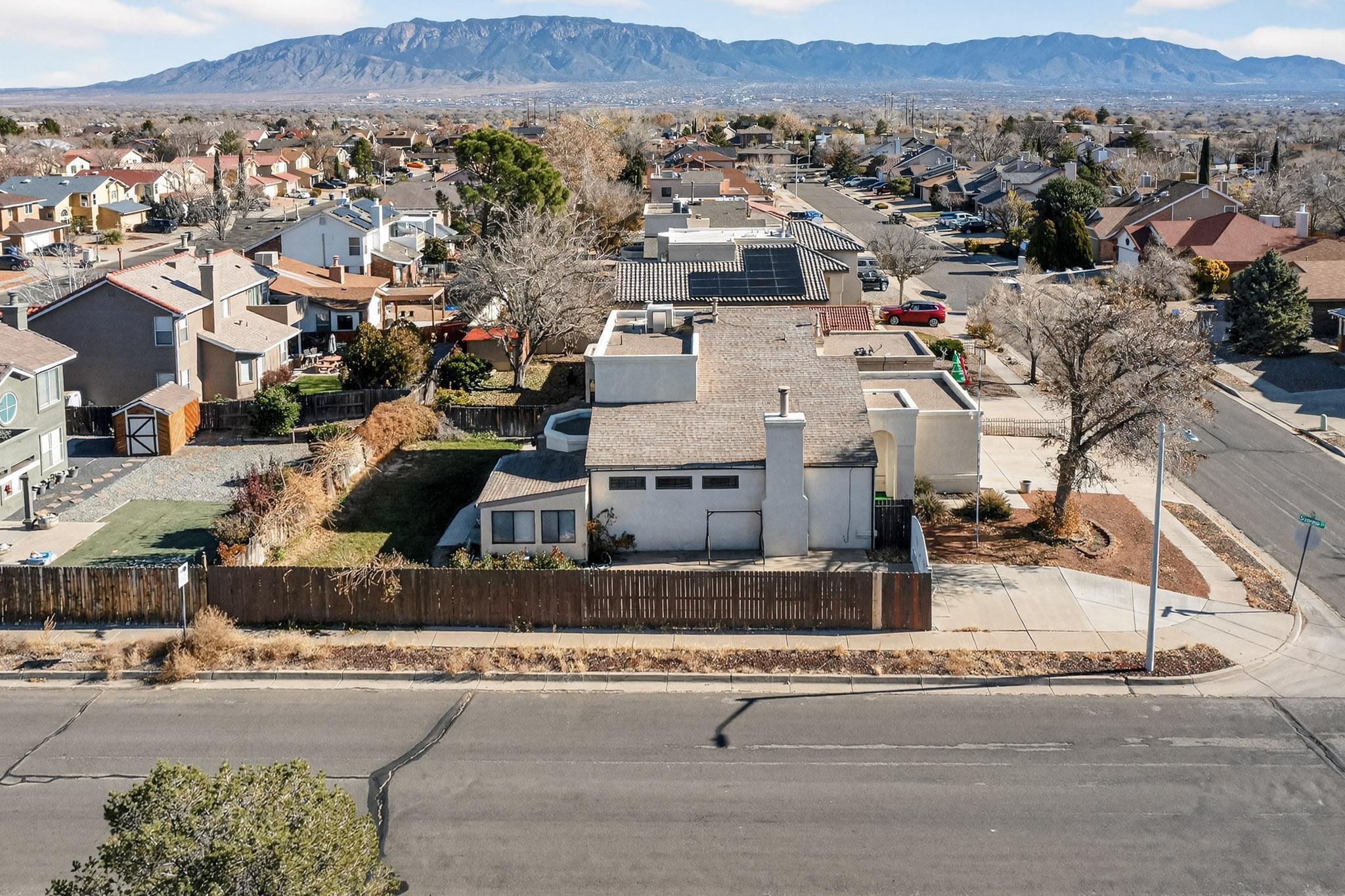 4729 S Plume Road NW