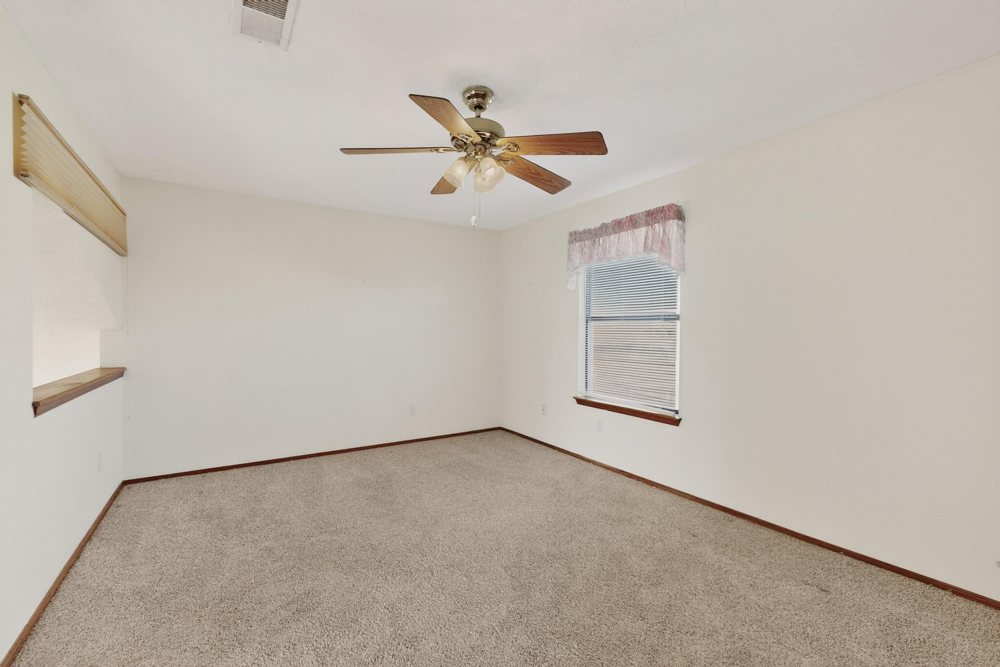 4729 S Plume Road NW