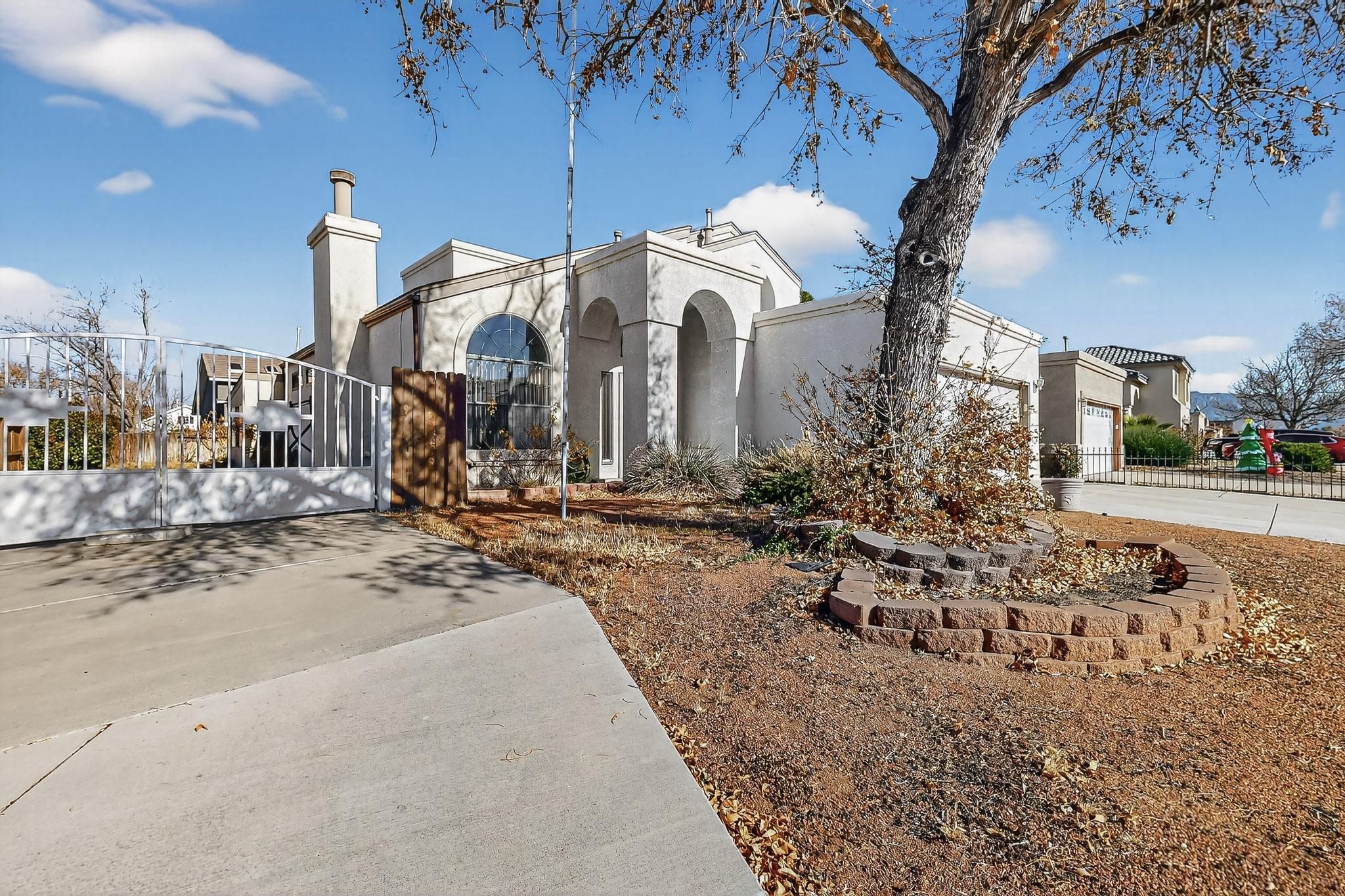 4729 S Plume Road NW