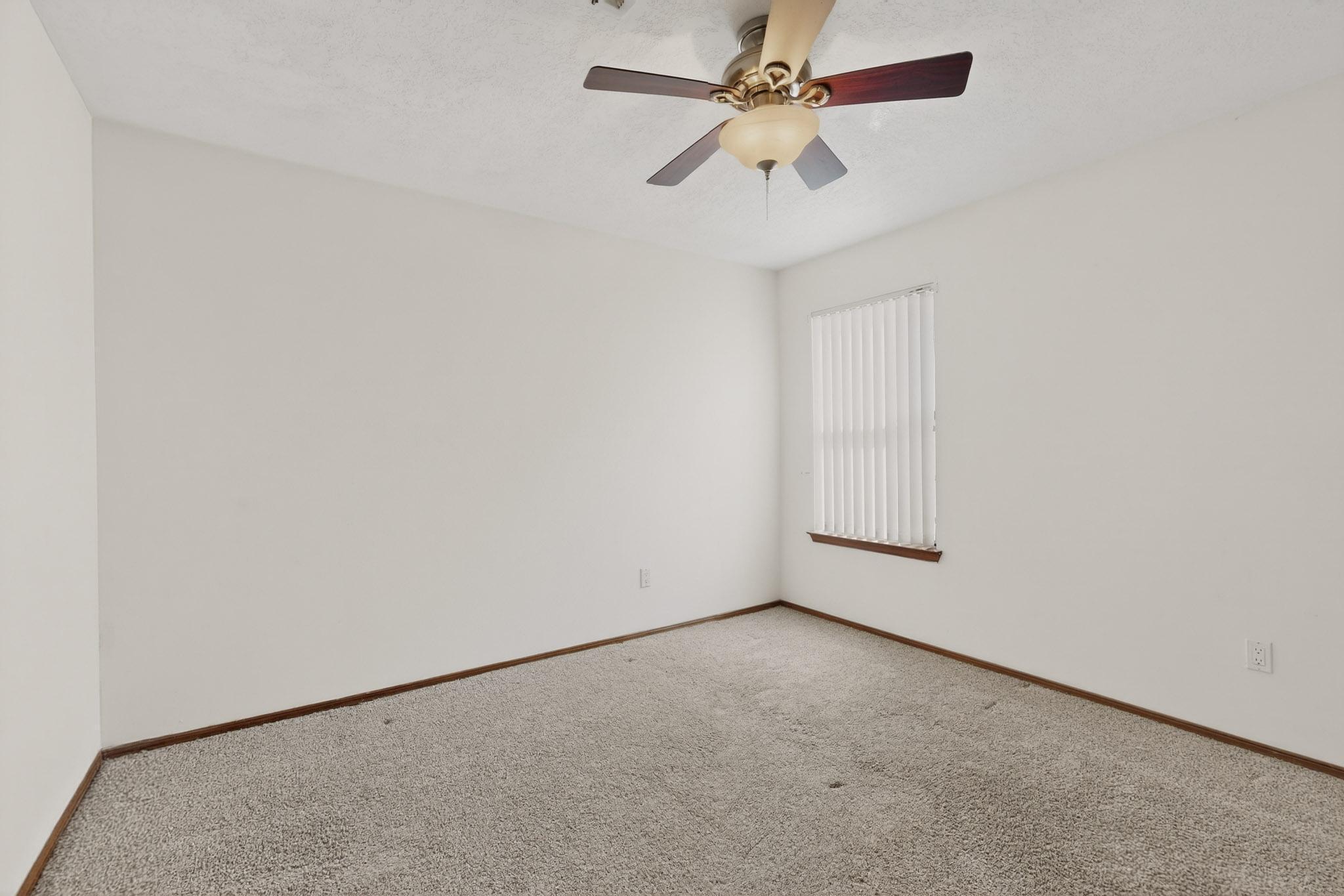 4729 S Plume Road NW