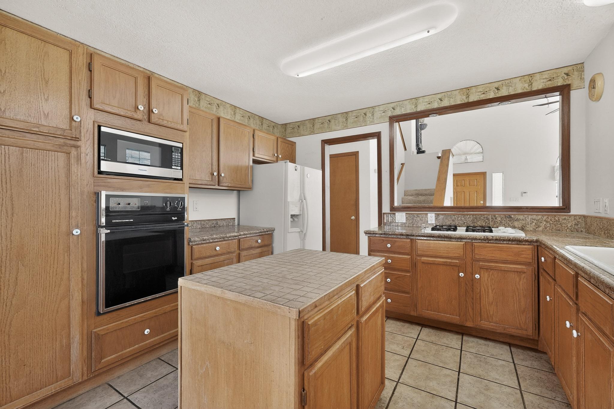 4729 S Plume Road NW