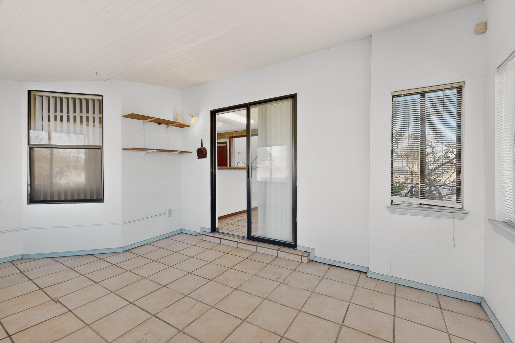 4729 S Plume Road NW