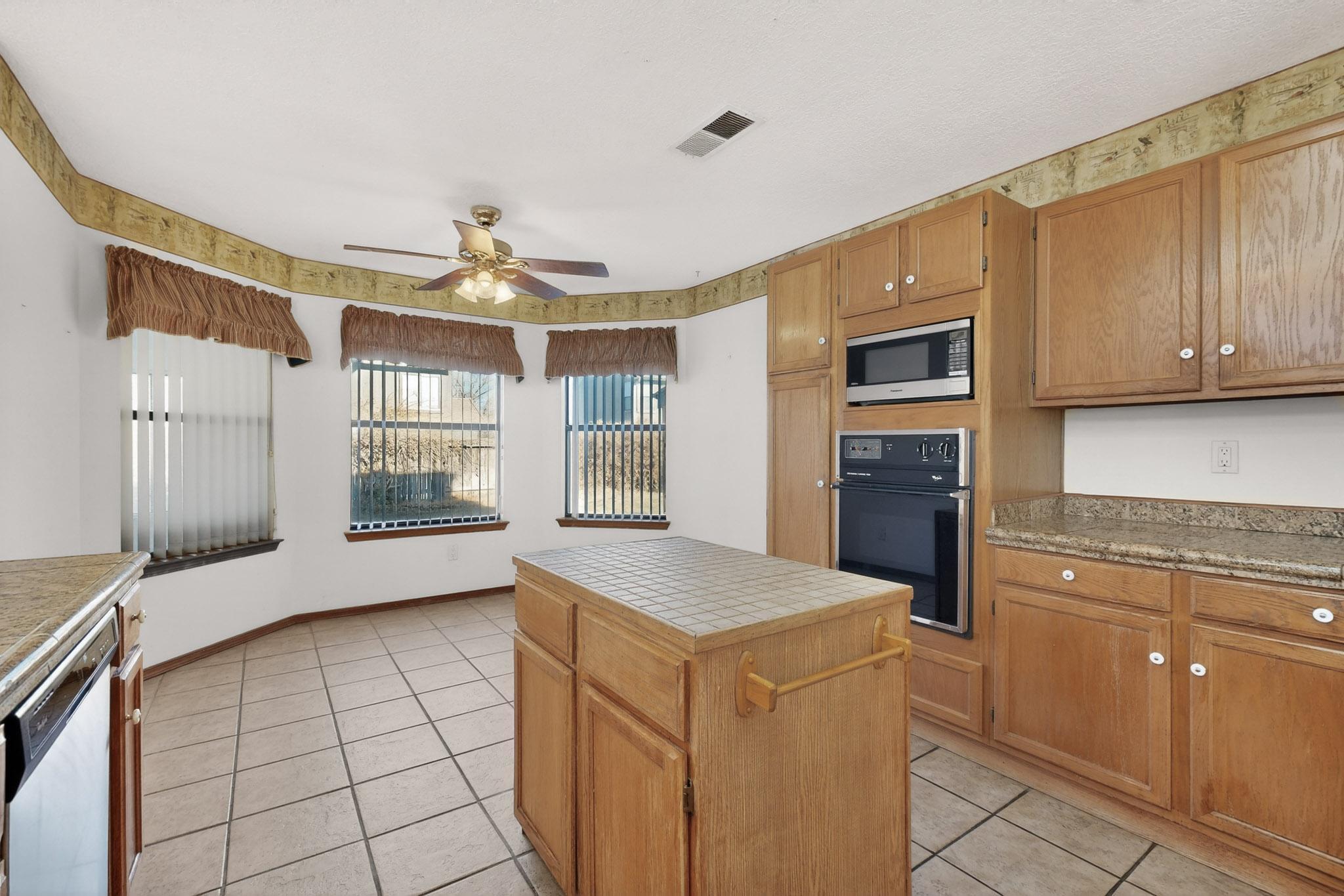 4729 S Plume Road NW