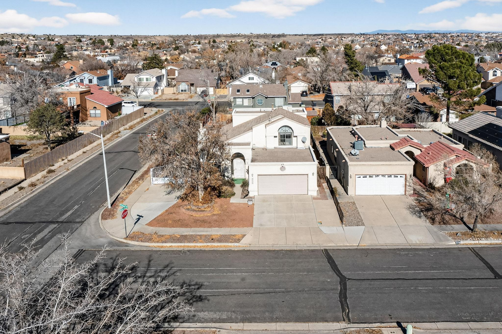 4729 S Plume Road NW