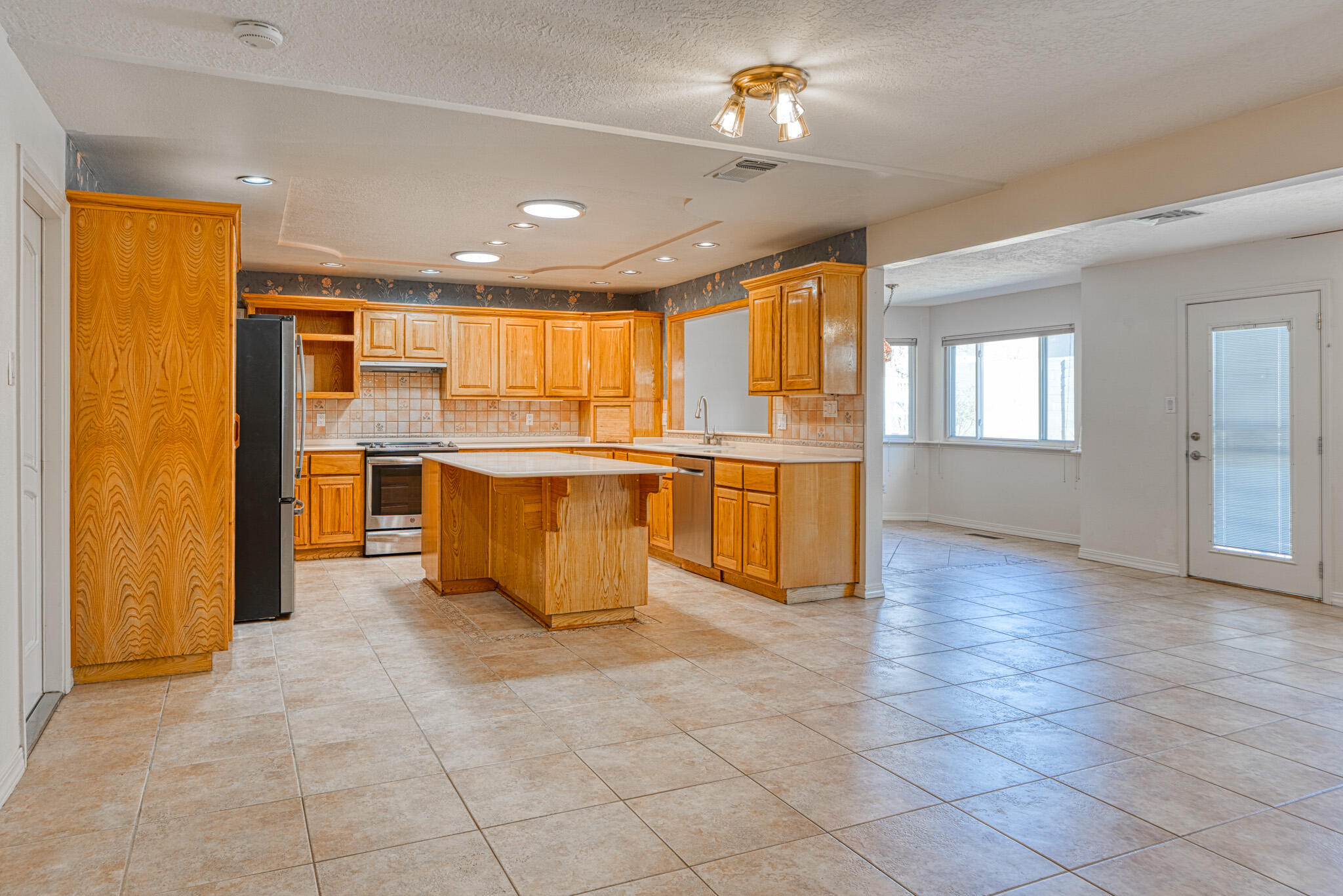 1616 Zena Lona Street NE