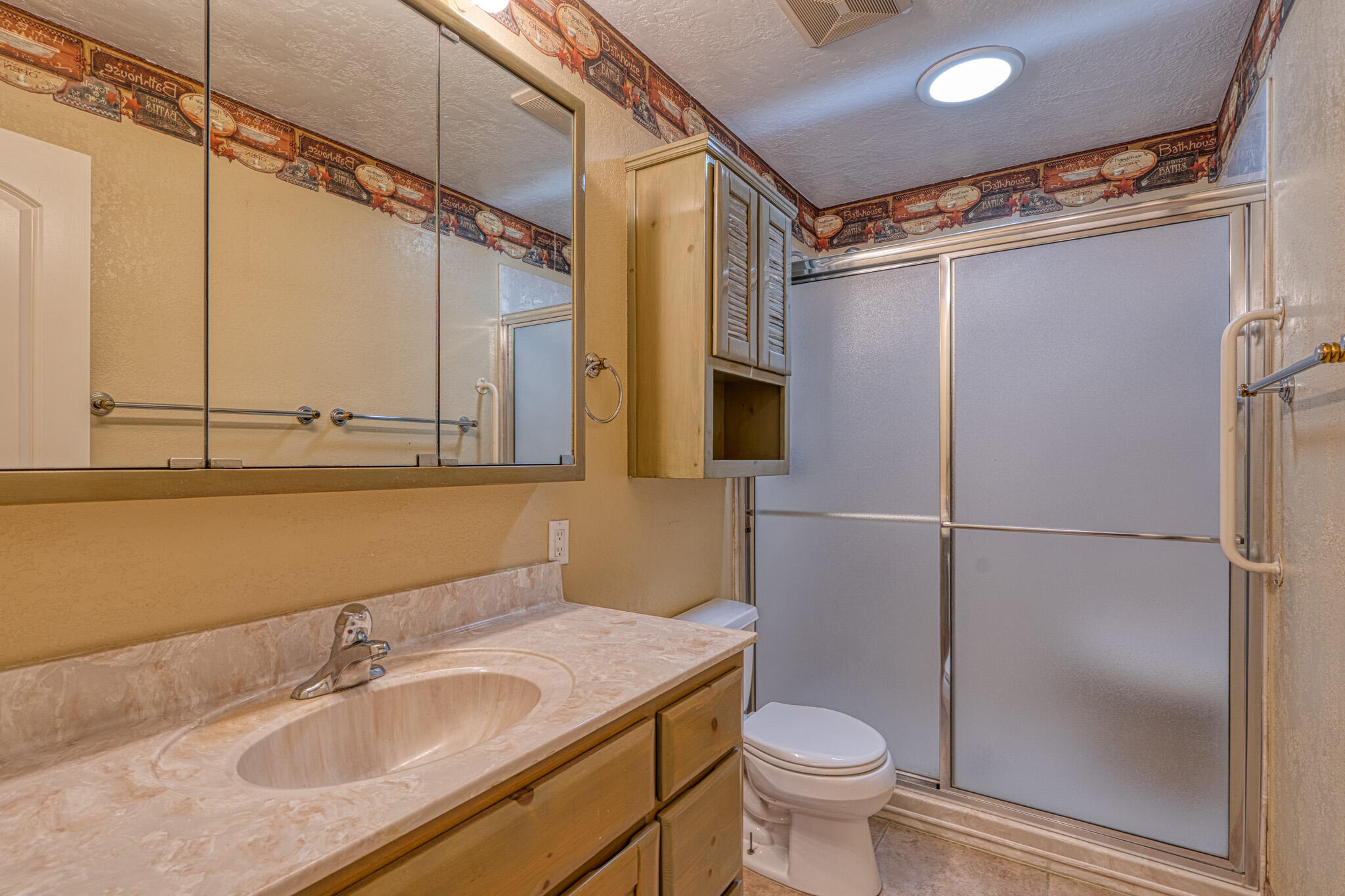 1616 Zena Lona Street NE