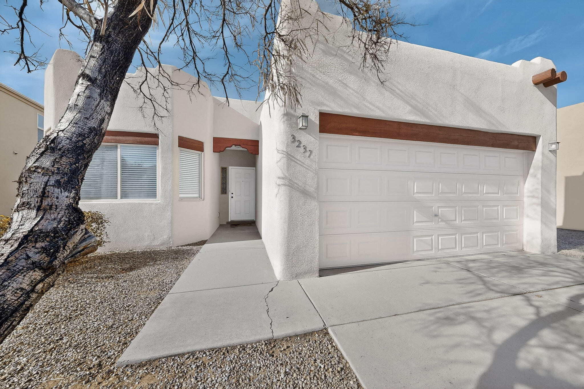 3237 Cochiti Street NE
