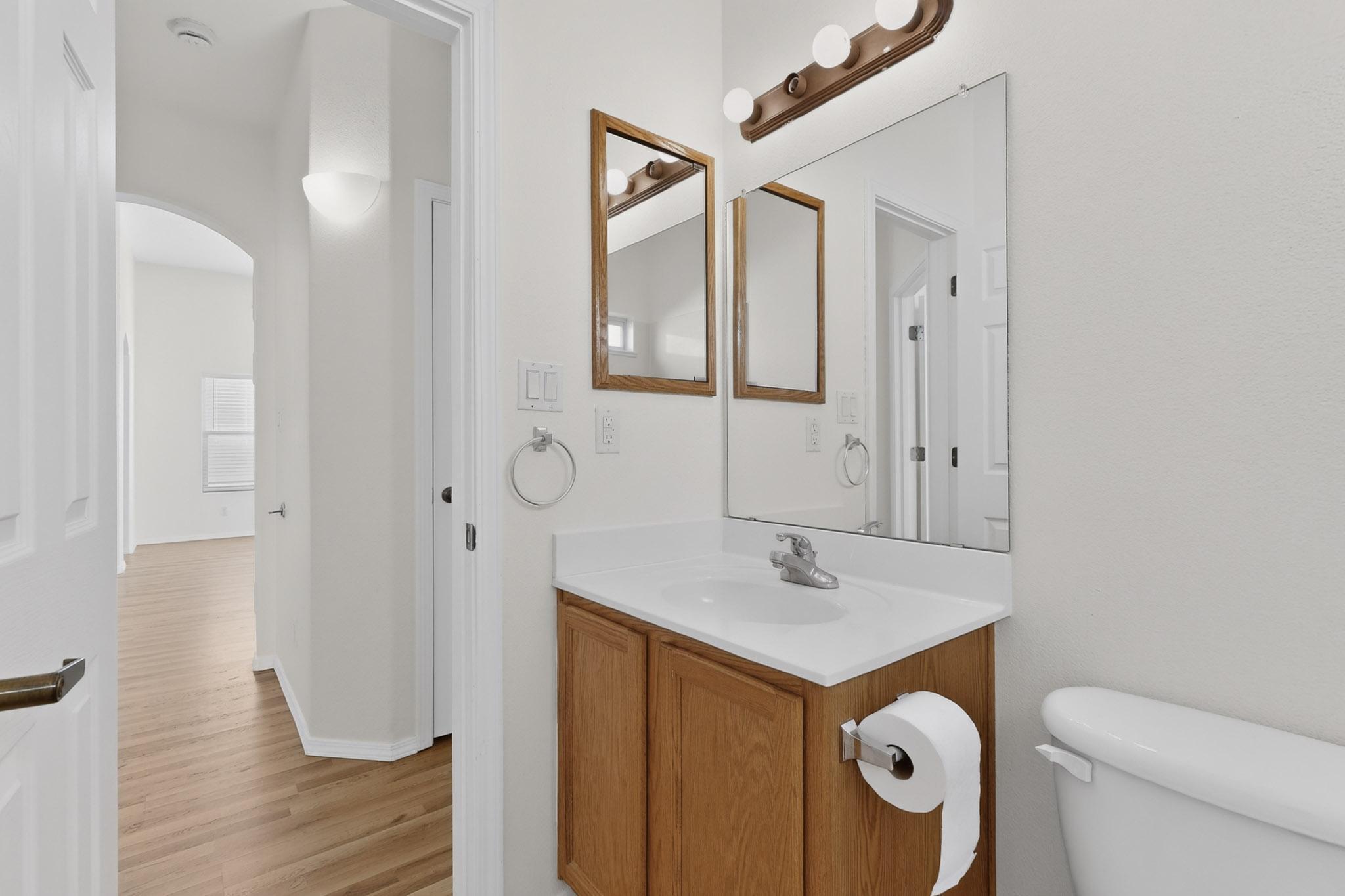 3237 Cochiti Street NE