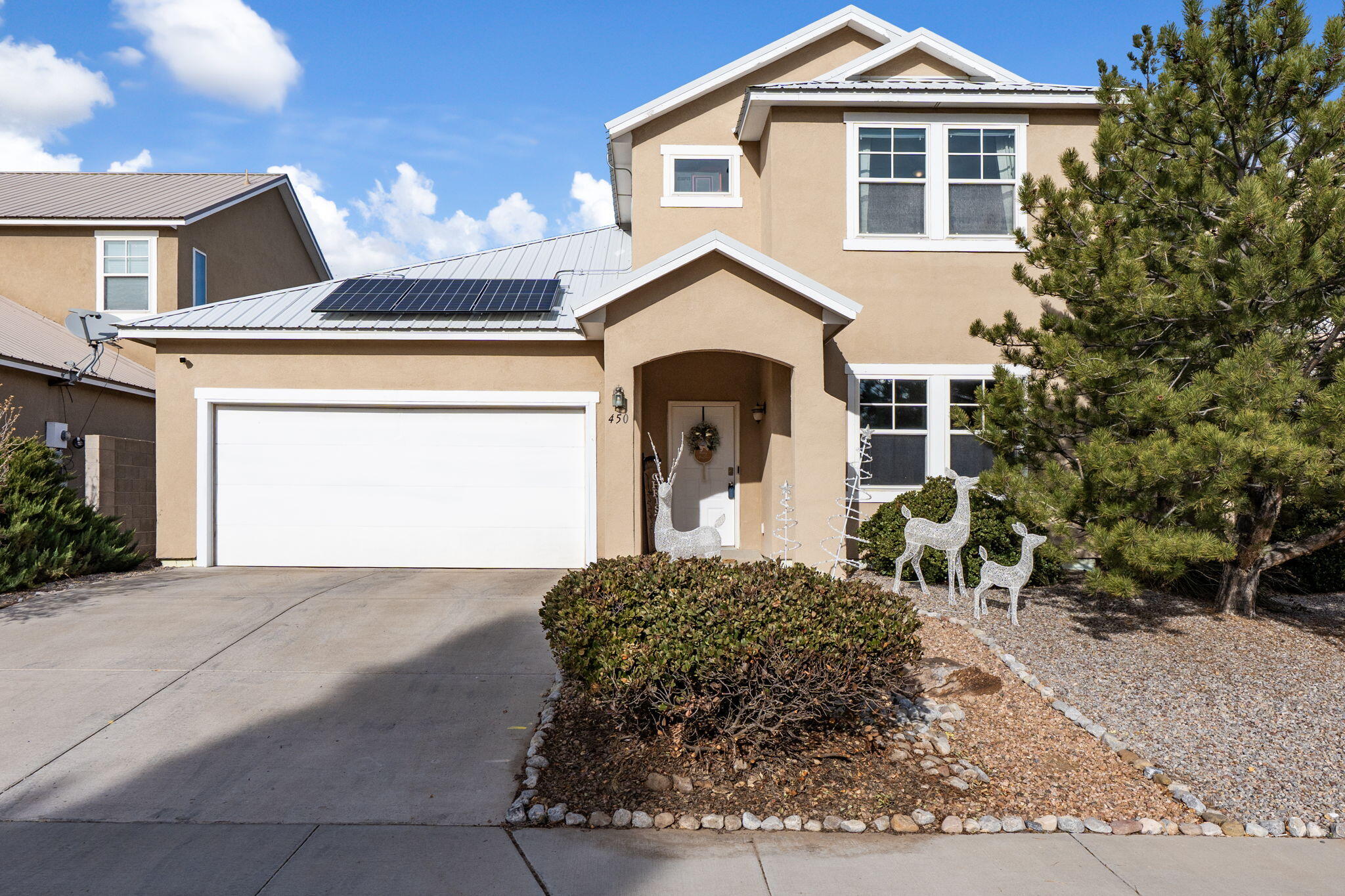 450 Minturn Loop NE