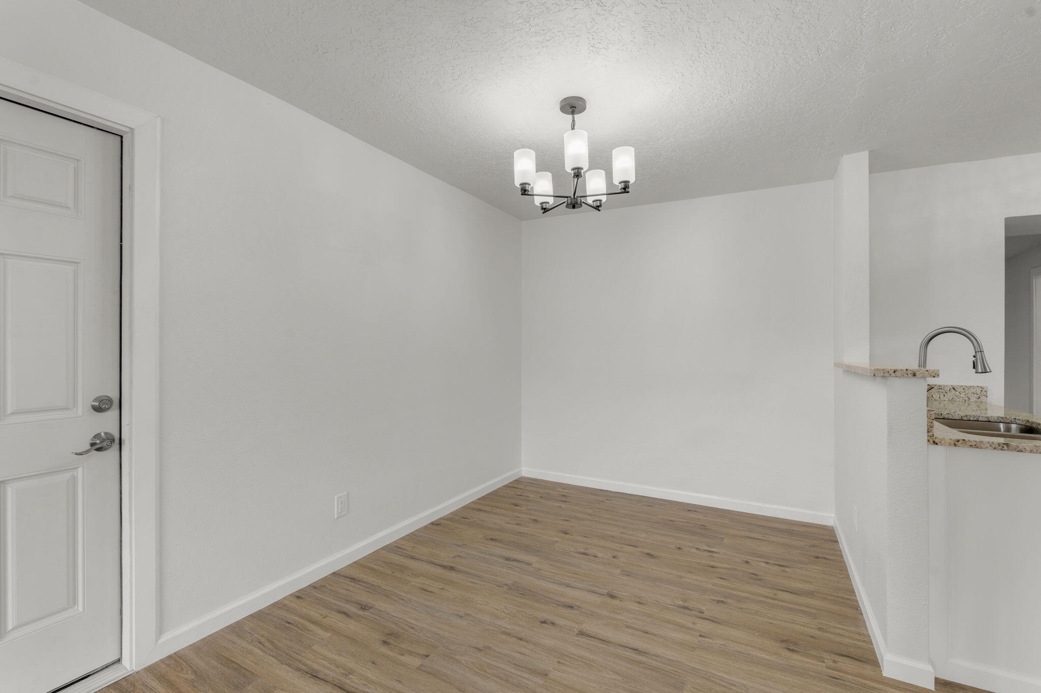 809 La Veta Drive NE