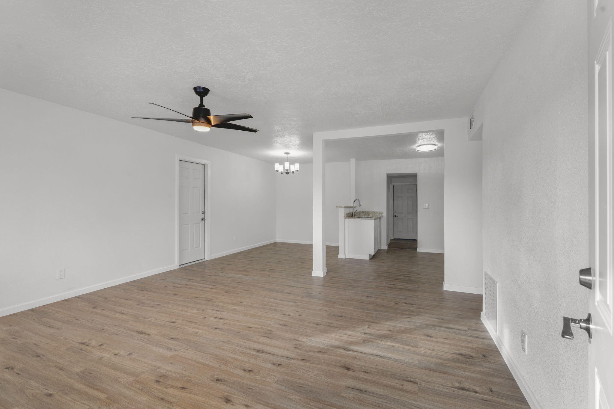 809 La Veta Drive NE