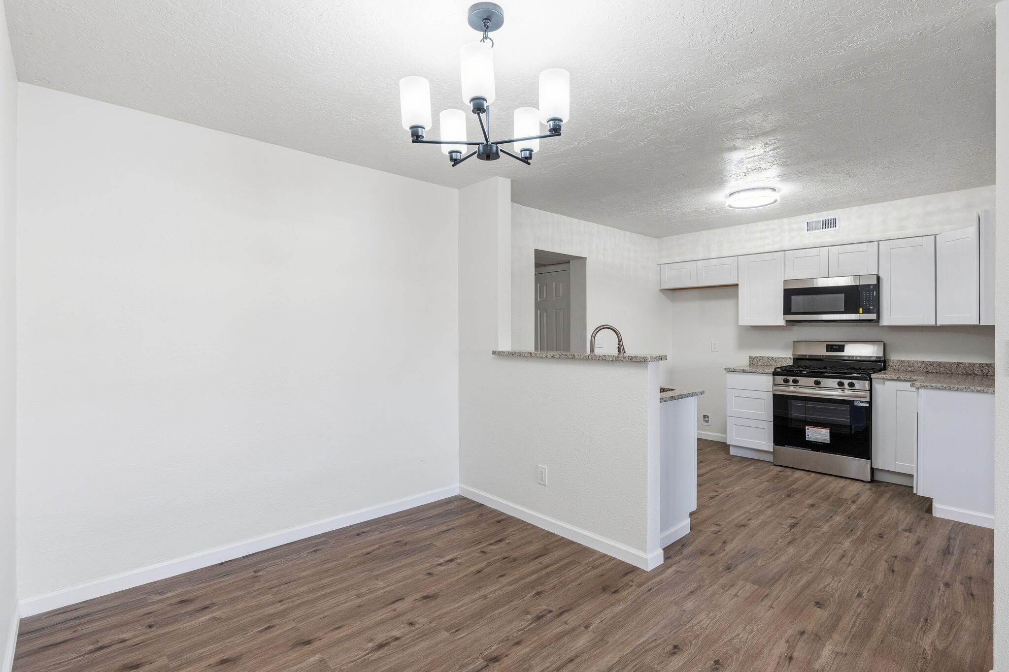 809 La Veta Drive NE