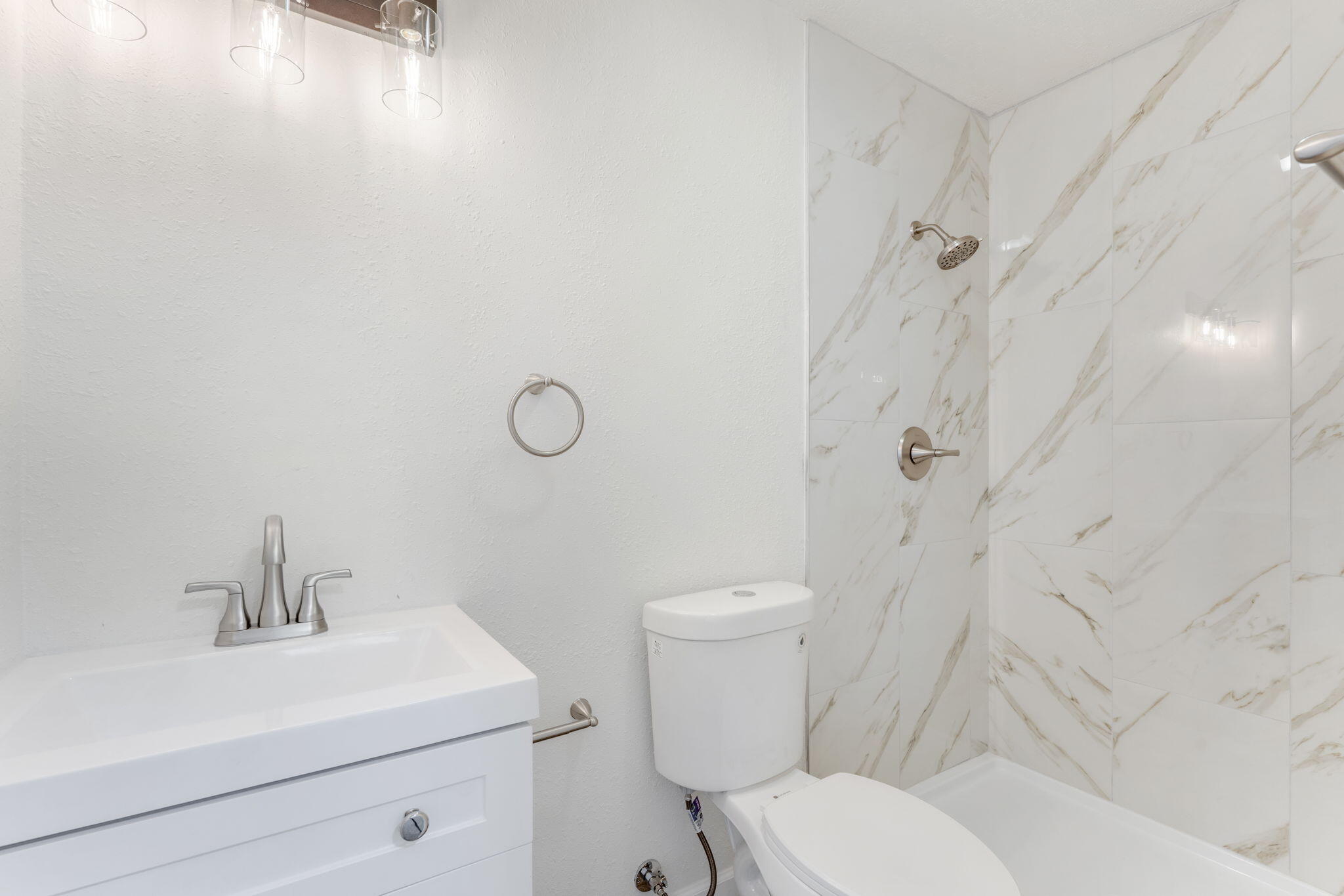 809 La Veta Drive NE