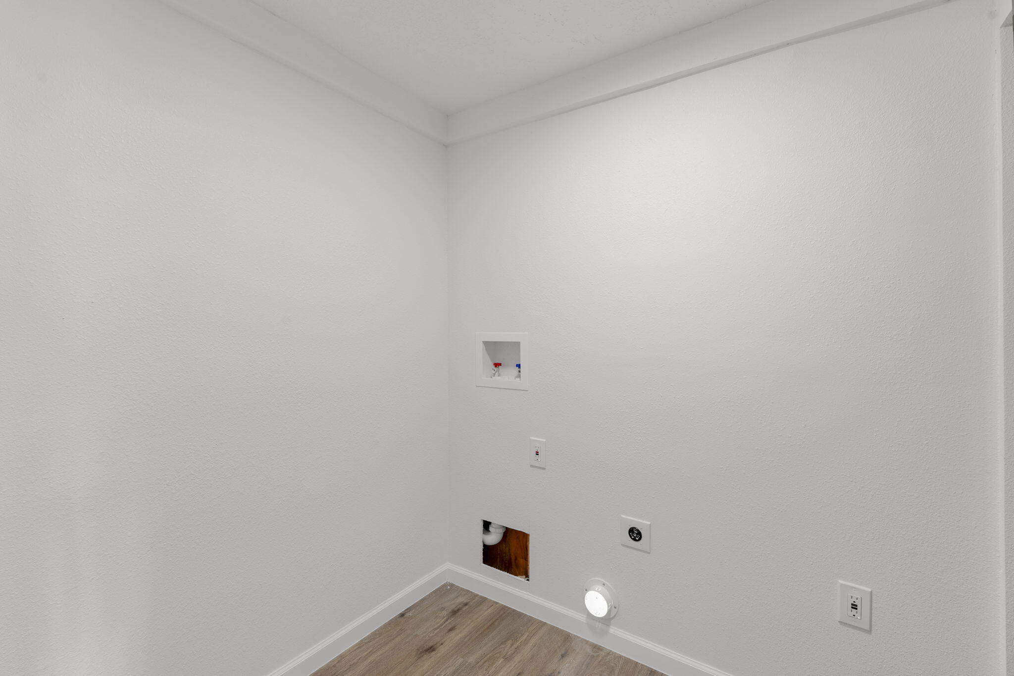 809 La Veta Drive NE