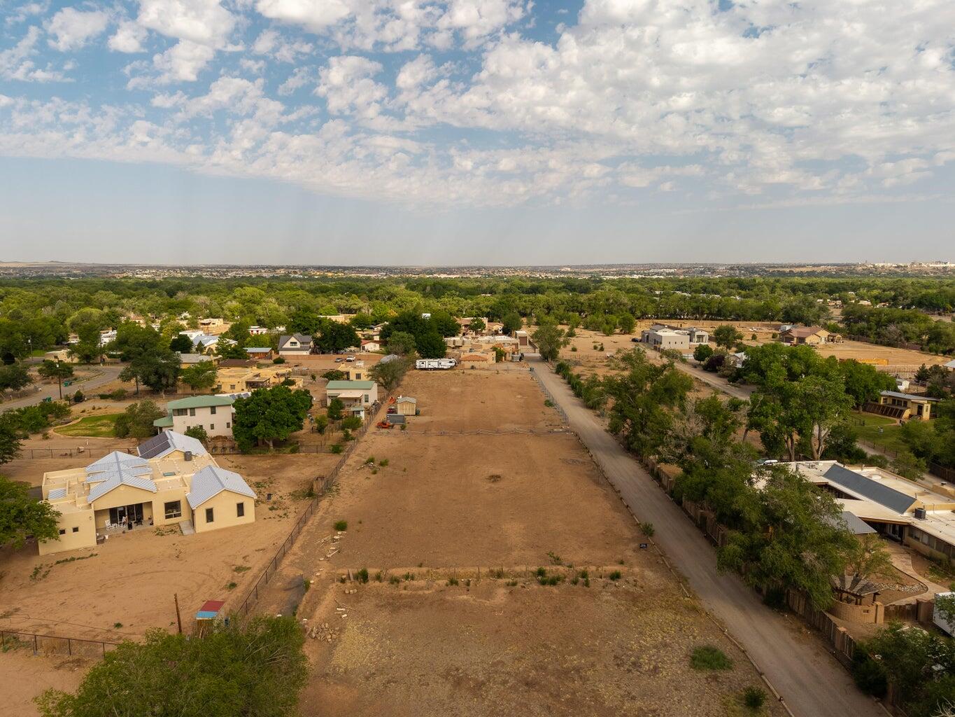 808 Camino Del Prado NW