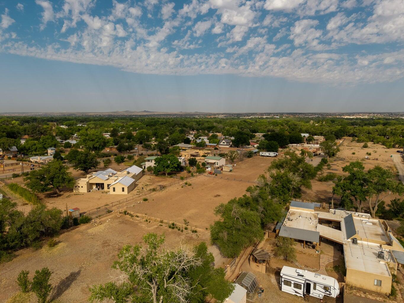 808 Camino Del Prado NW