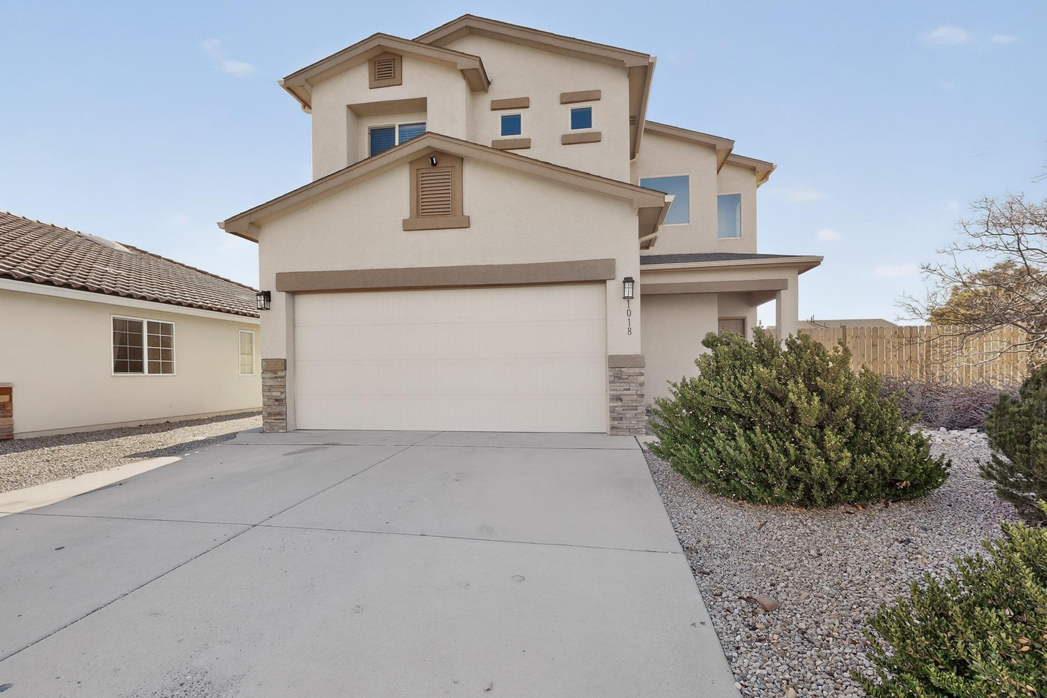 1018 Northern Lights Way NE