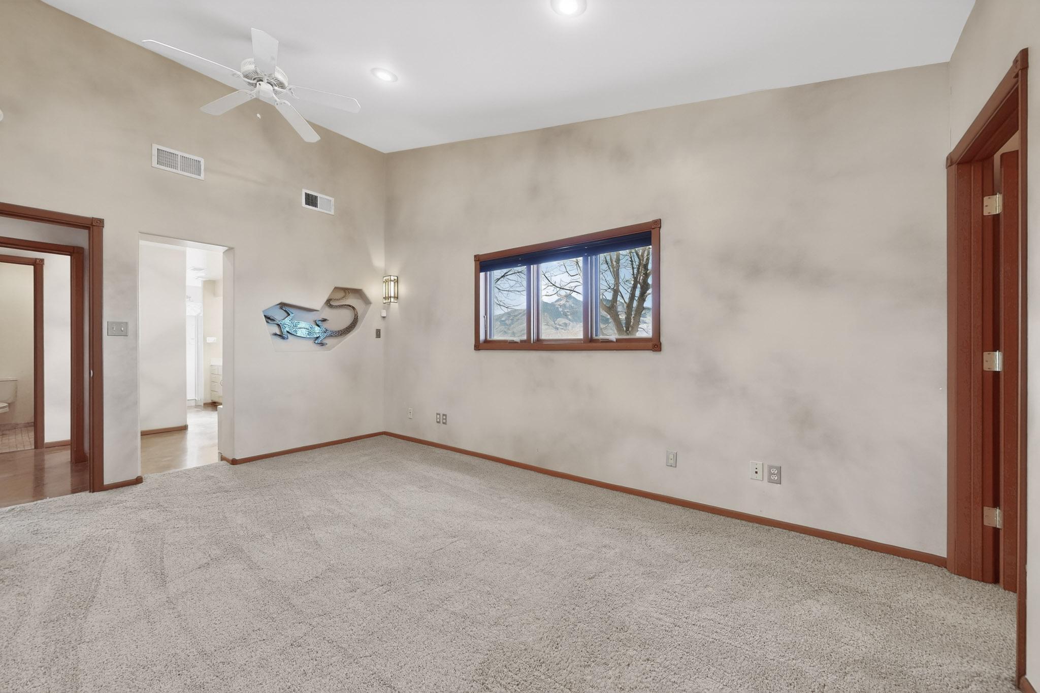 1711-G El Camino Real Street