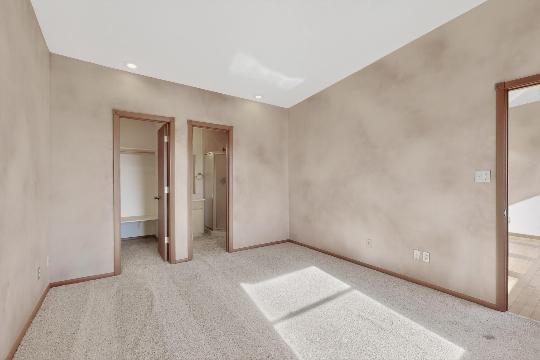 1711-G El Camino Real Street