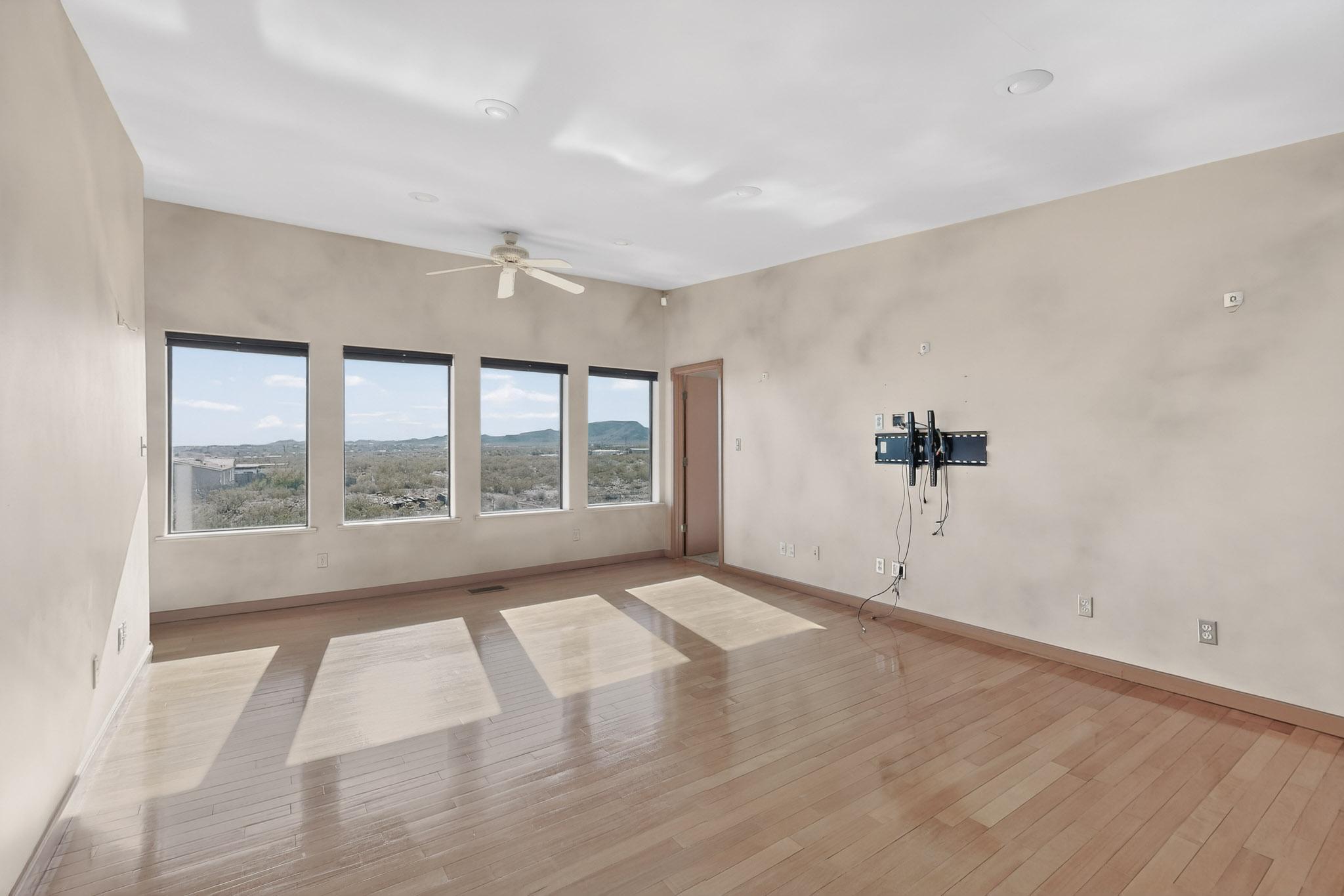 1711-G El Camino Real Street