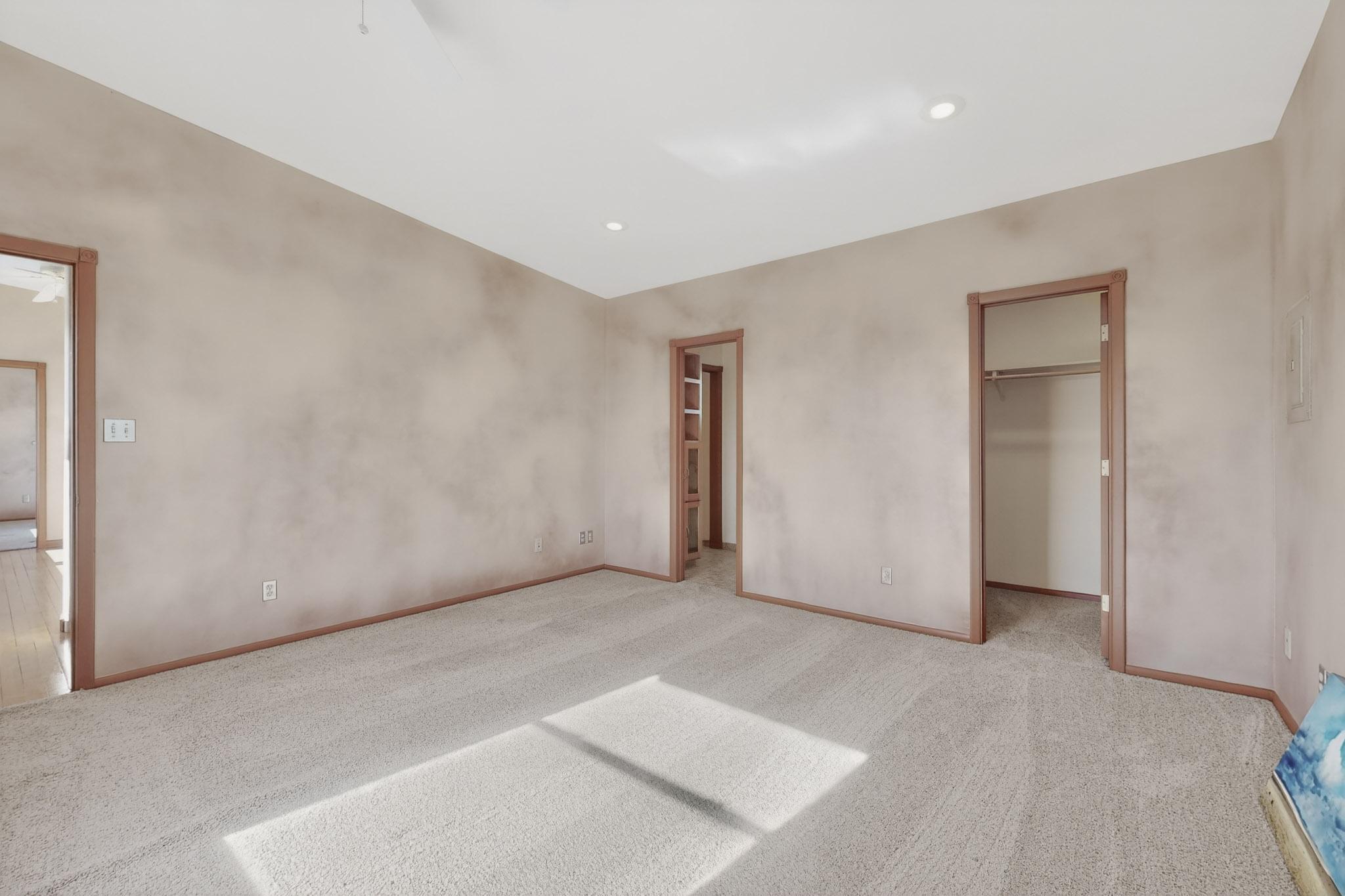 1711-G El Camino Real Street