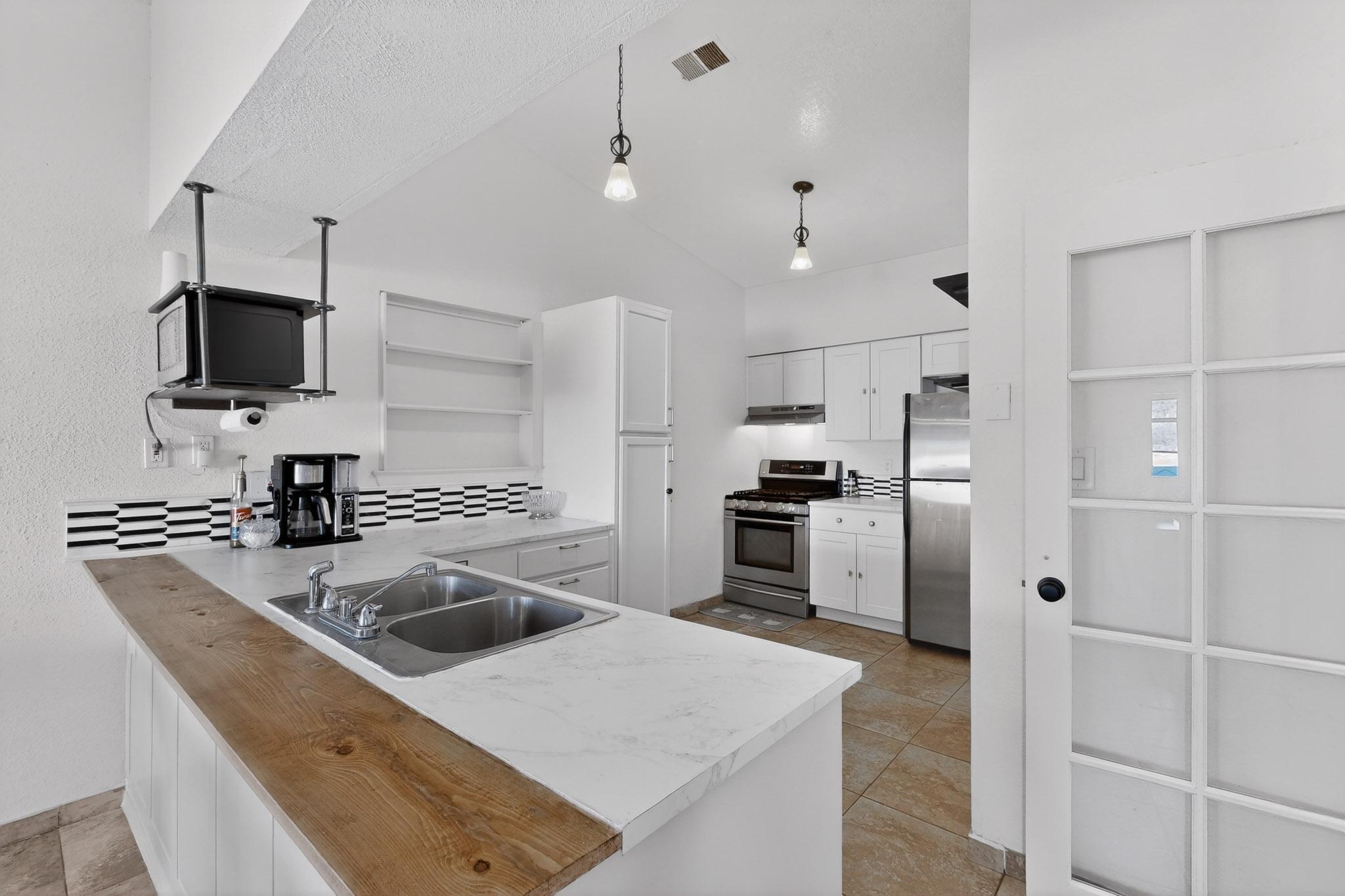 7307 Georgetown Avenue NW